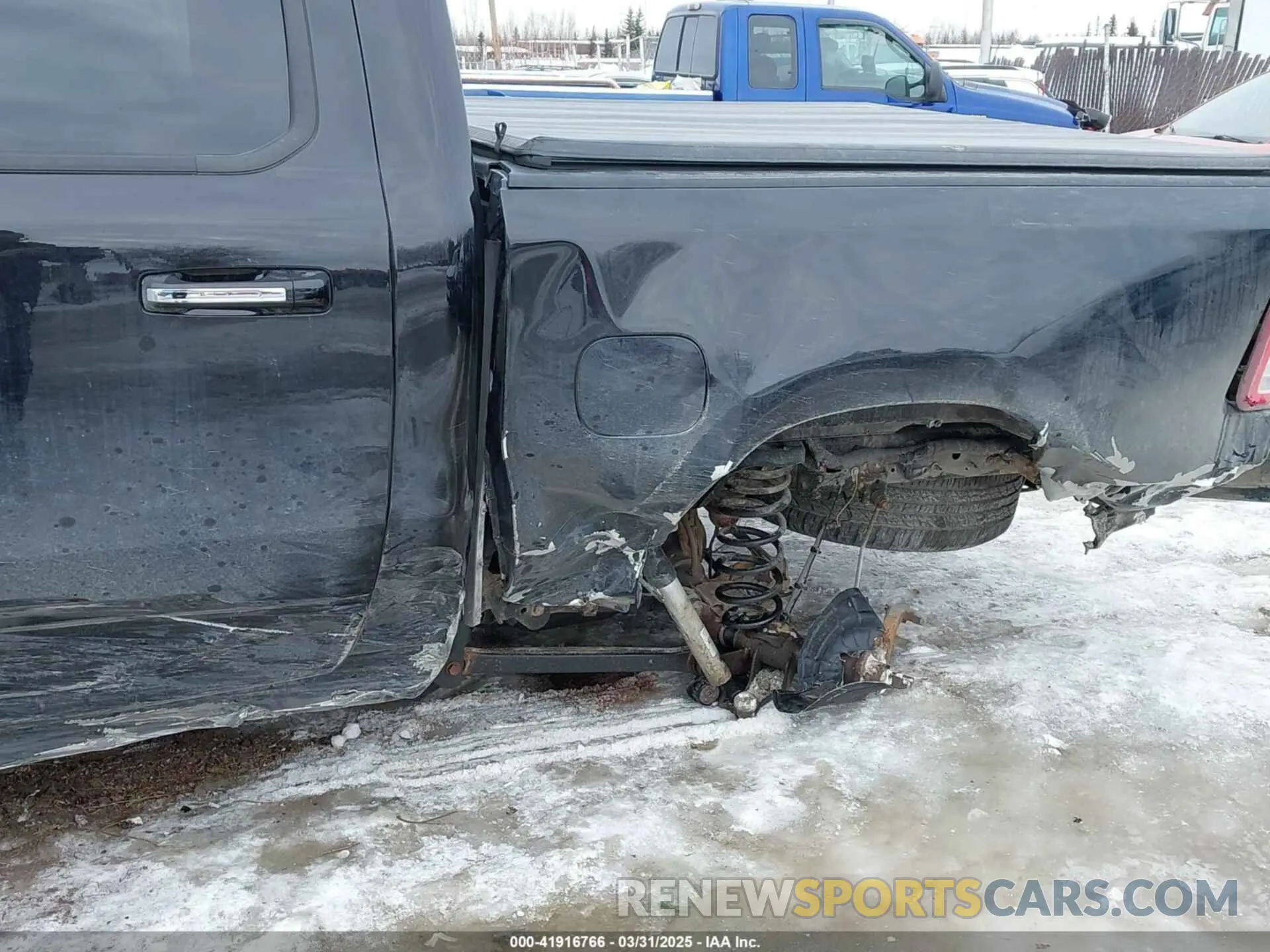 6 Photograph of a damaged car 1C6RRFFG0LN334919 RAM 1500 2020