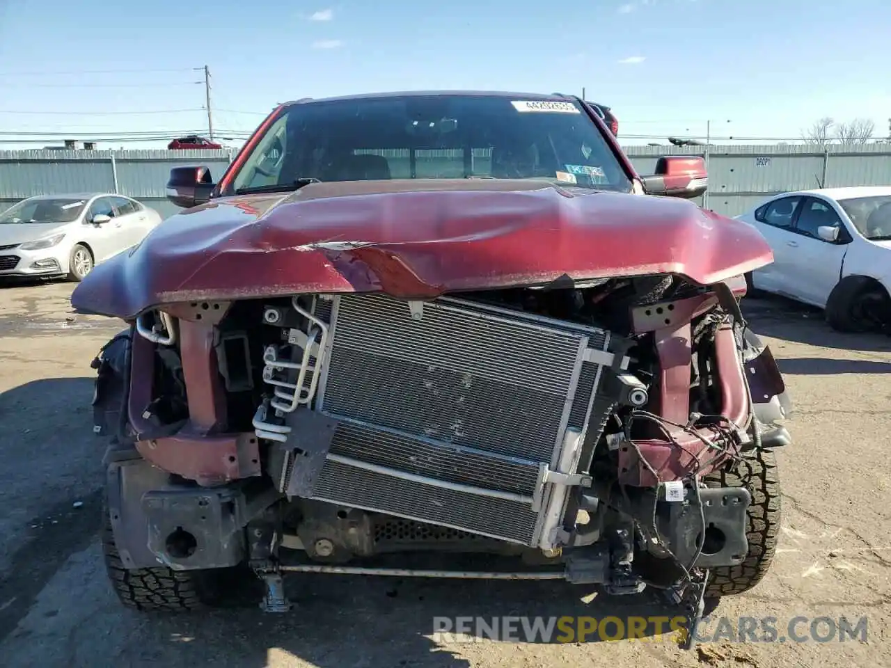 5 Photograph of a damaged car 1C6RRFFG6LN342698 RAM 1500 2020