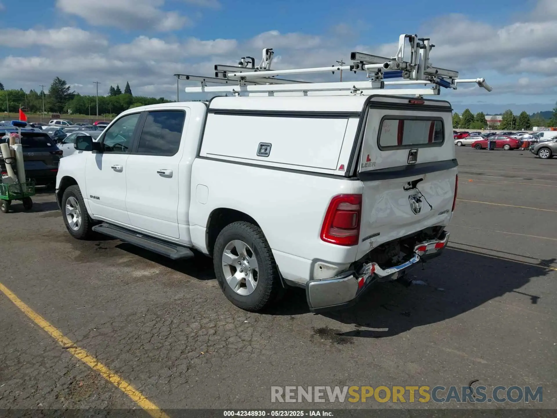 3 Photograph of a damaged car 1C6RRFFG7LN263363 RAM 1500 2020
