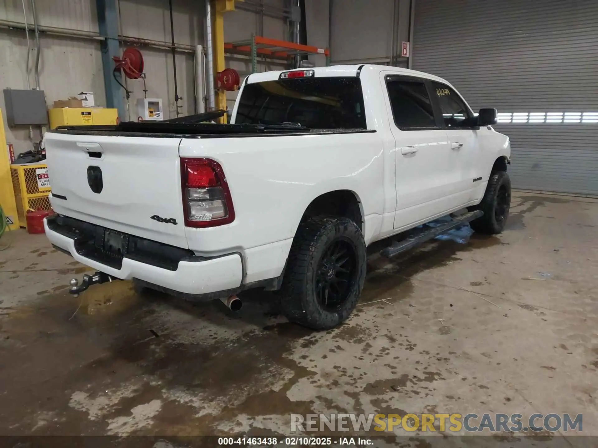4 Photograph of a damaged car 1C6RRFFG8LN379073 RAM 1500 2020