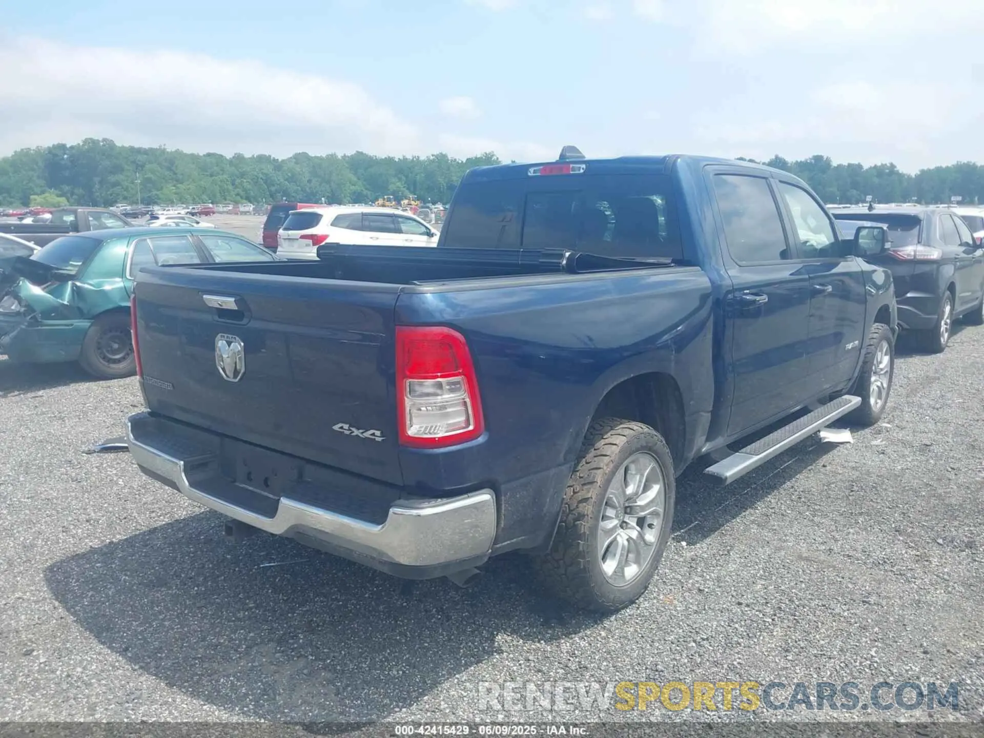 4 Photograph of a damaged car 1C6RRFFG9LN380197 RAM 1500 2020