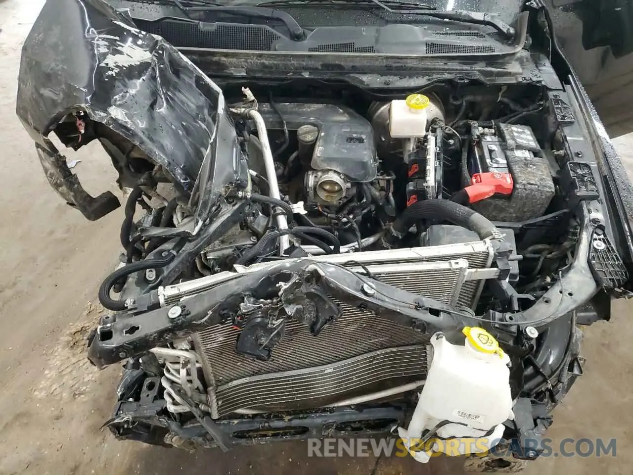 11 Photograph of a damaged car 1C6RRFGG0LN275241 RAM 1500 2020