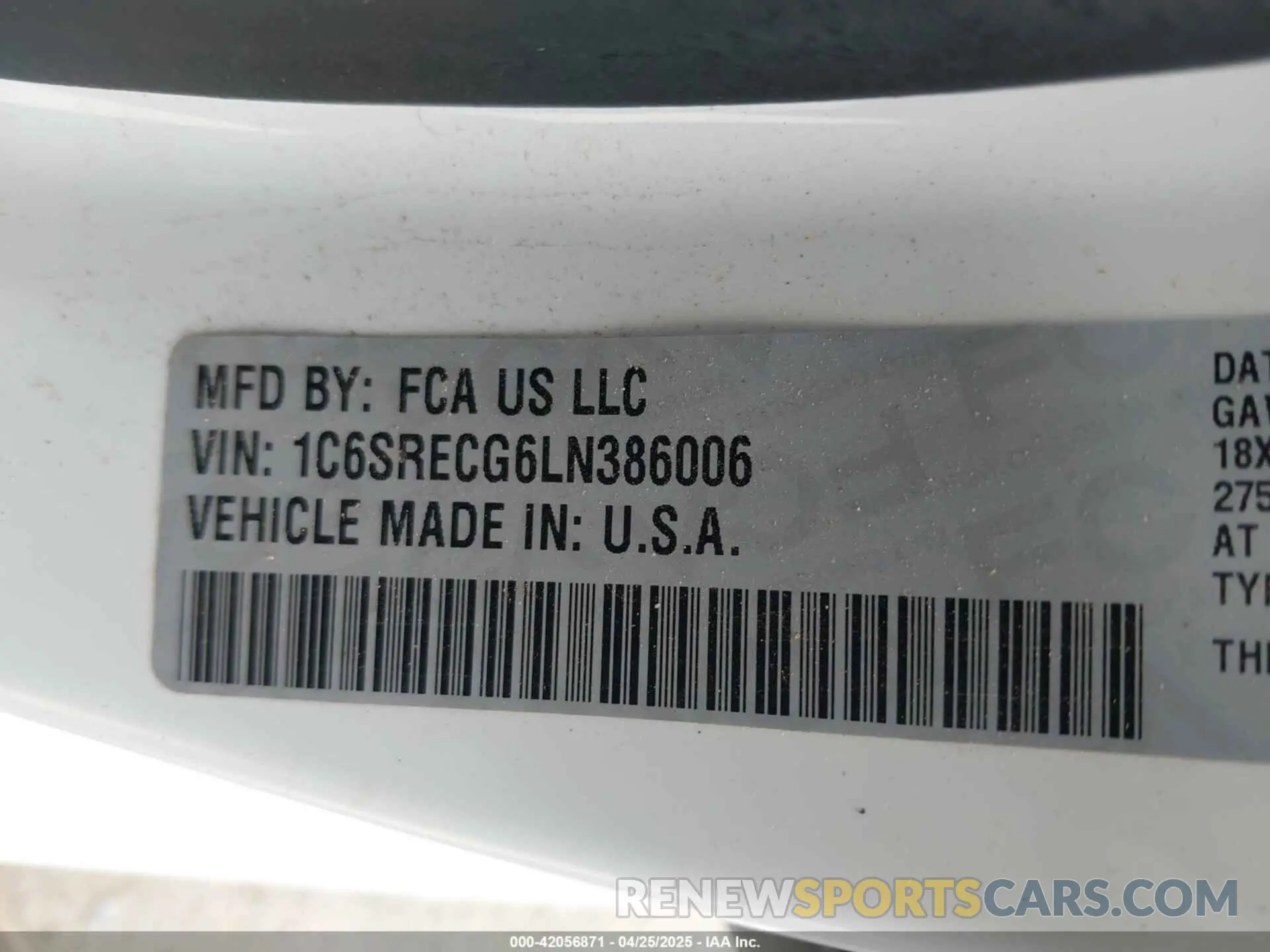 9 Photograph of a damaged car 1C6SRECG6LN386006 RAM 1500 2020
