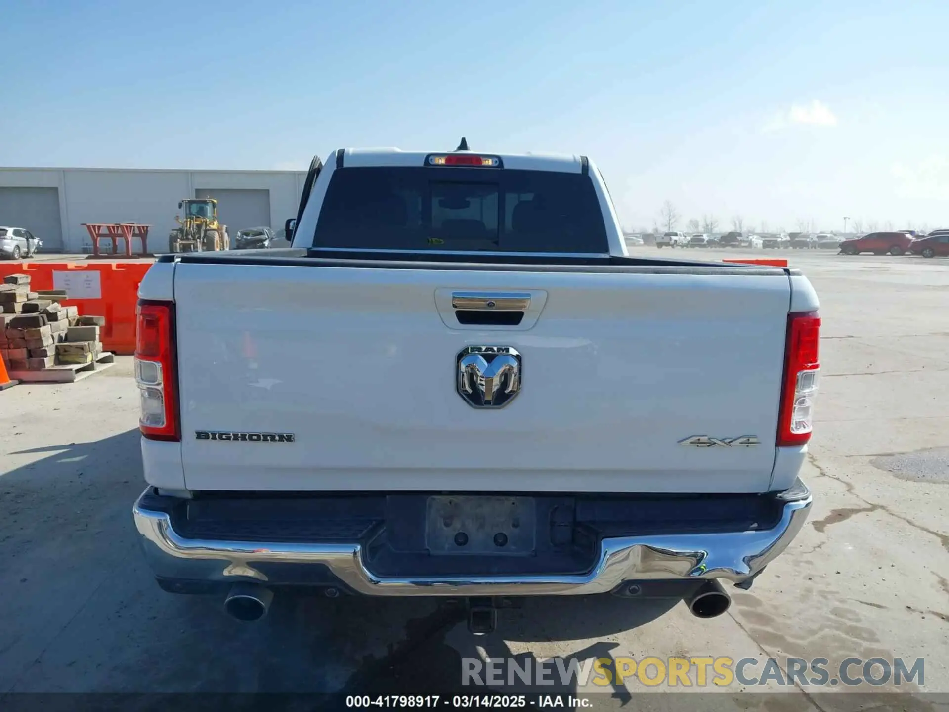 16 Photograph of a damaged car 1C6SRFBT0LN280249 RAM 1500 2020