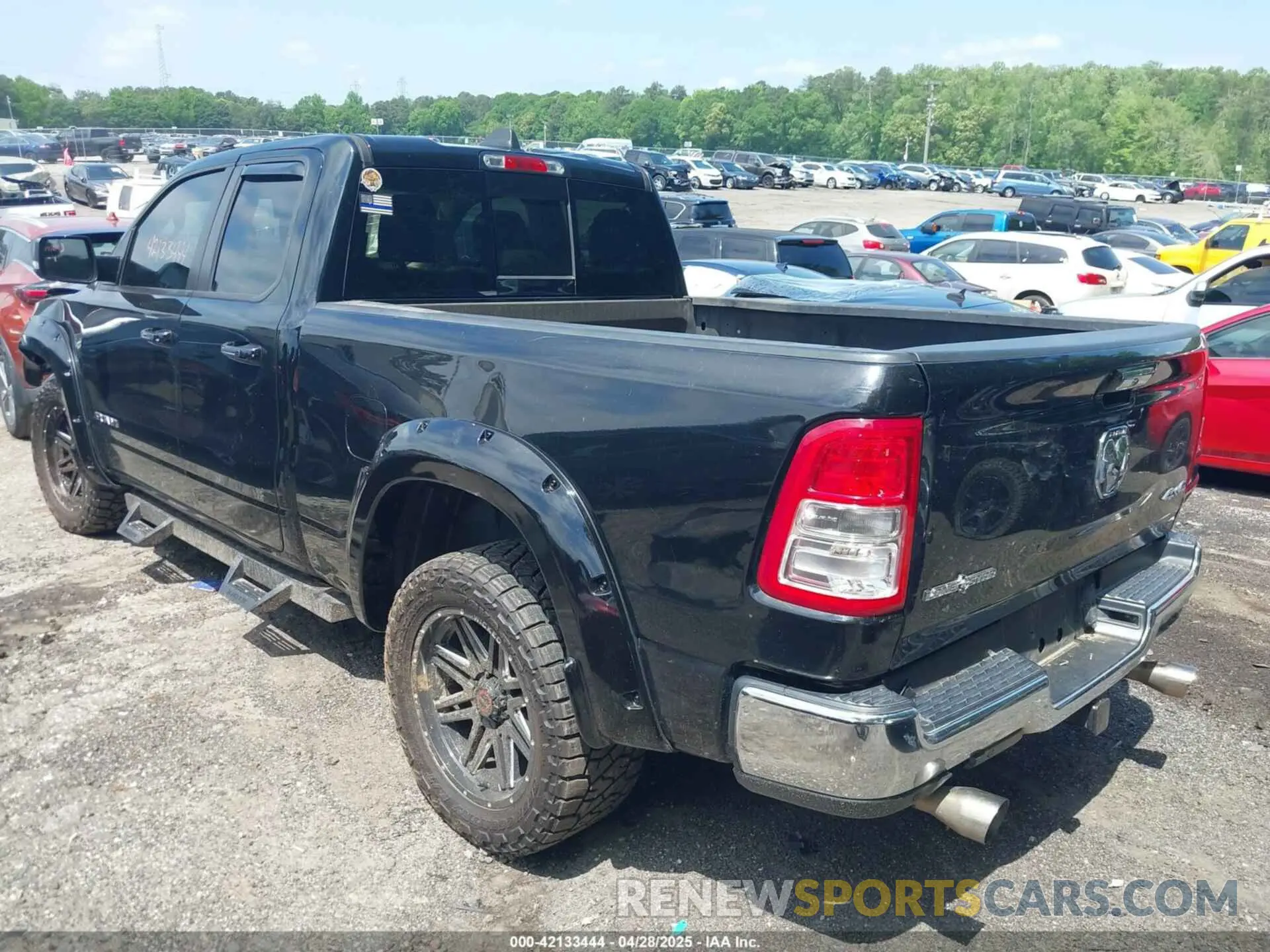 3 Photograph of a damaged car 1C6SRFBT0LN280347 RAM 1500 2020