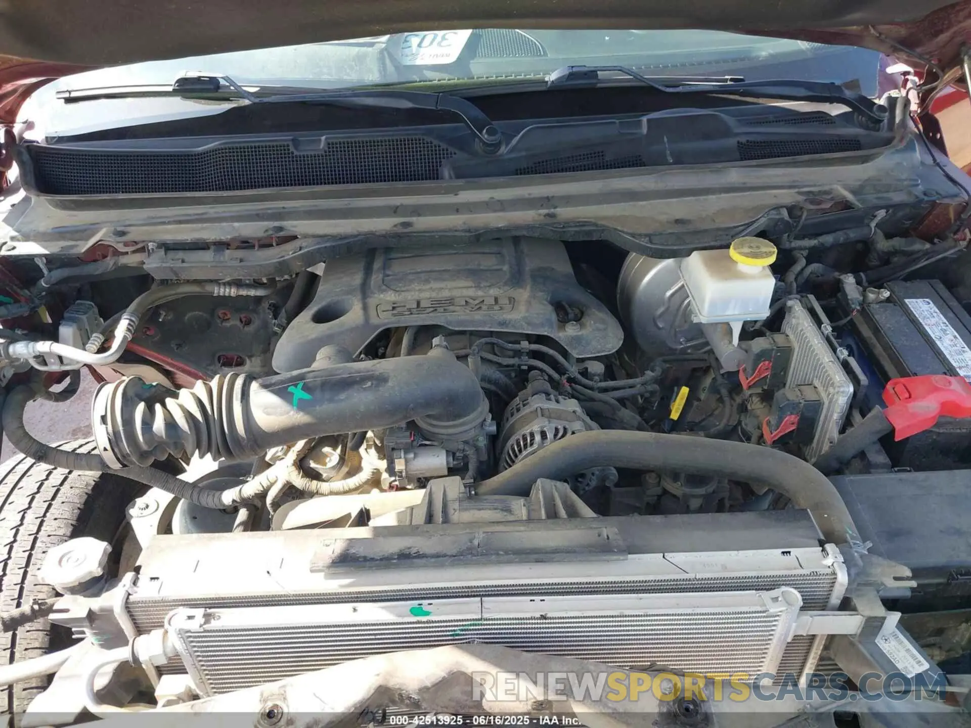 10 Photograph of a damaged car 1C6SRFBT4LN258335 RAM 1500 2020
