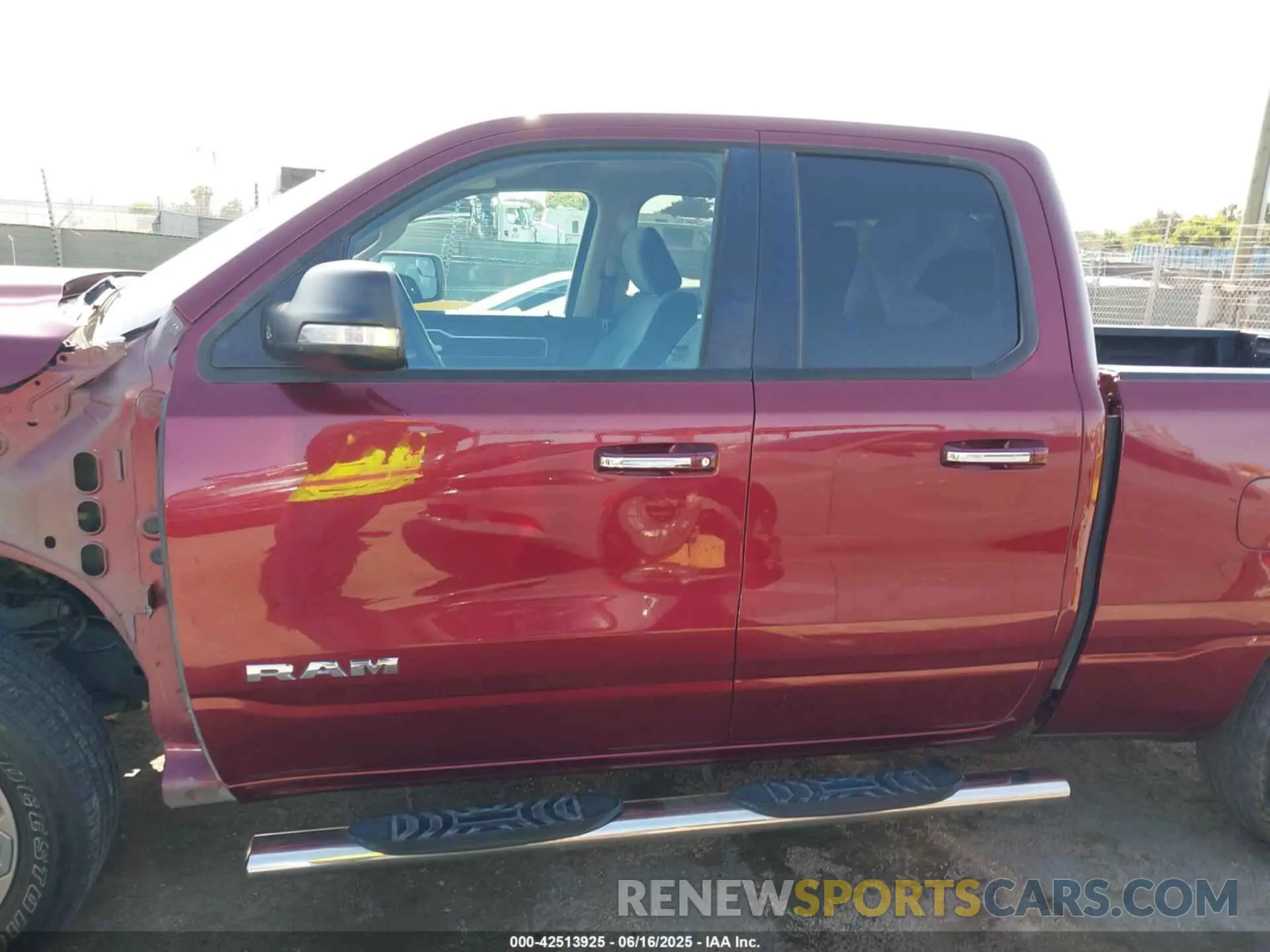 15 Photograph of a damaged car 1C6SRFBT4LN258335 RAM 1500 2020