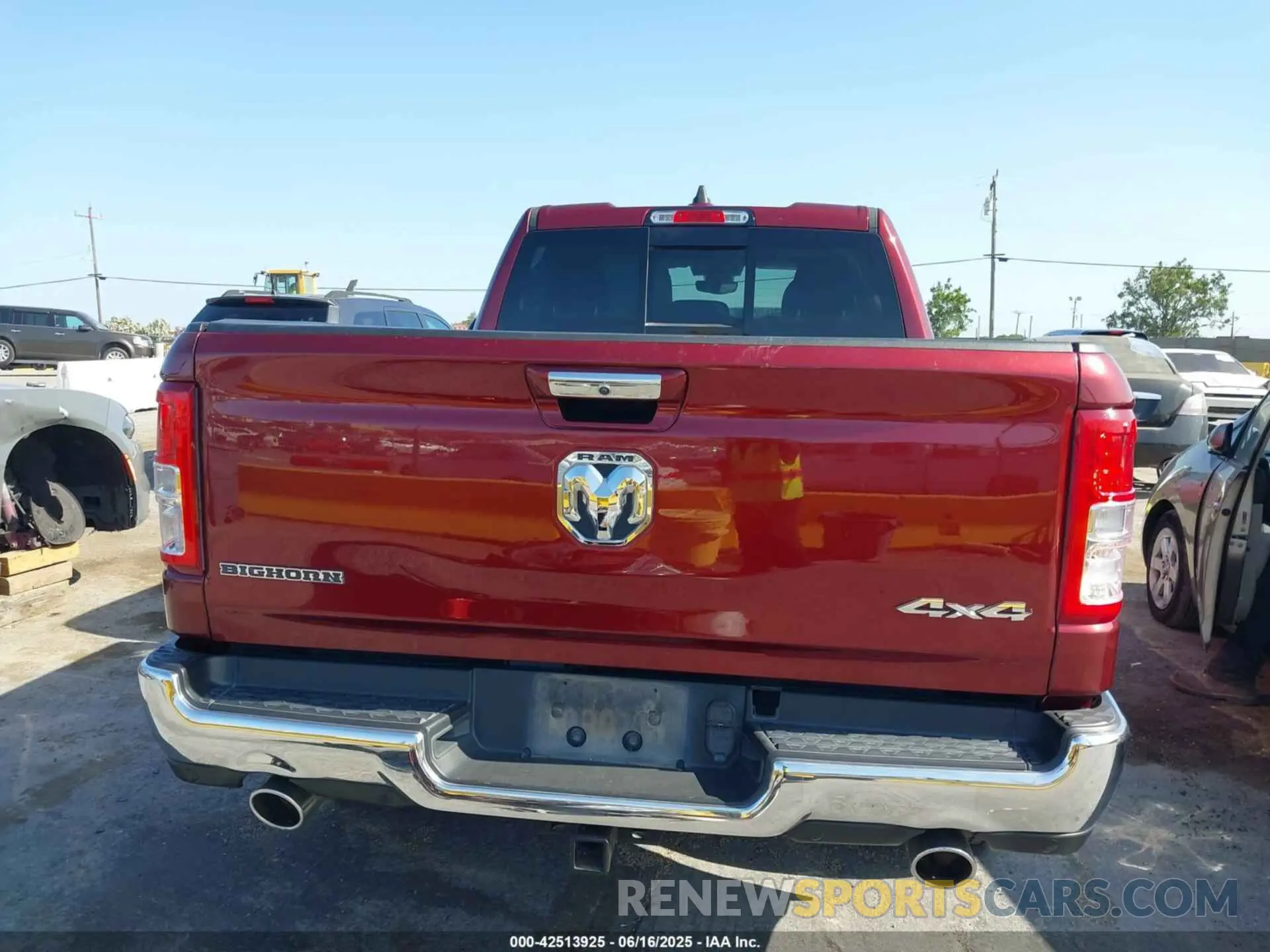 17 Photograph of a damaged car 1C6SRFBT4LN258335 RAM 1500 2020