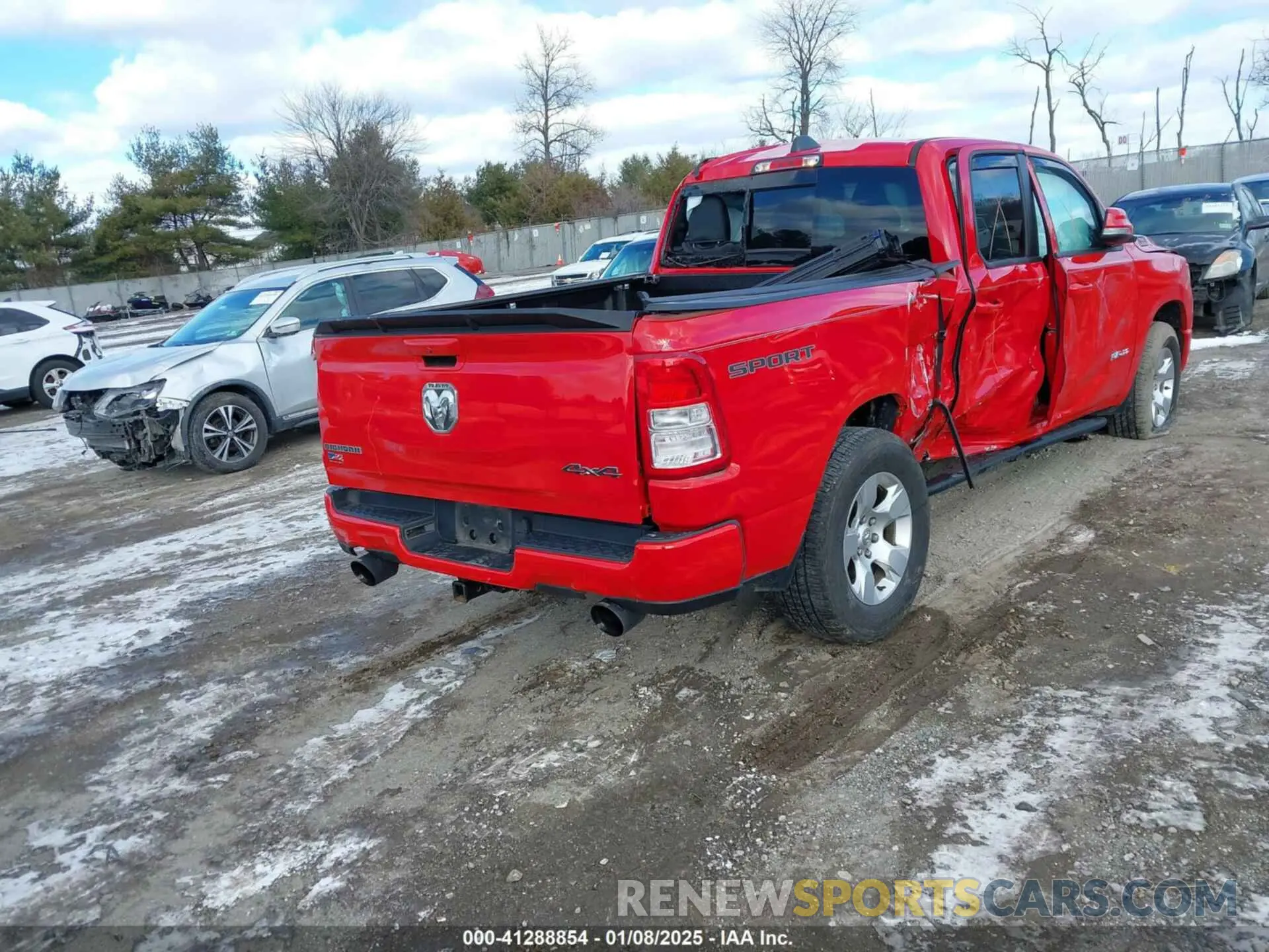 4 Photograph of a damaged car 1C6SRFBT5LN175643 RAM 1500 2020