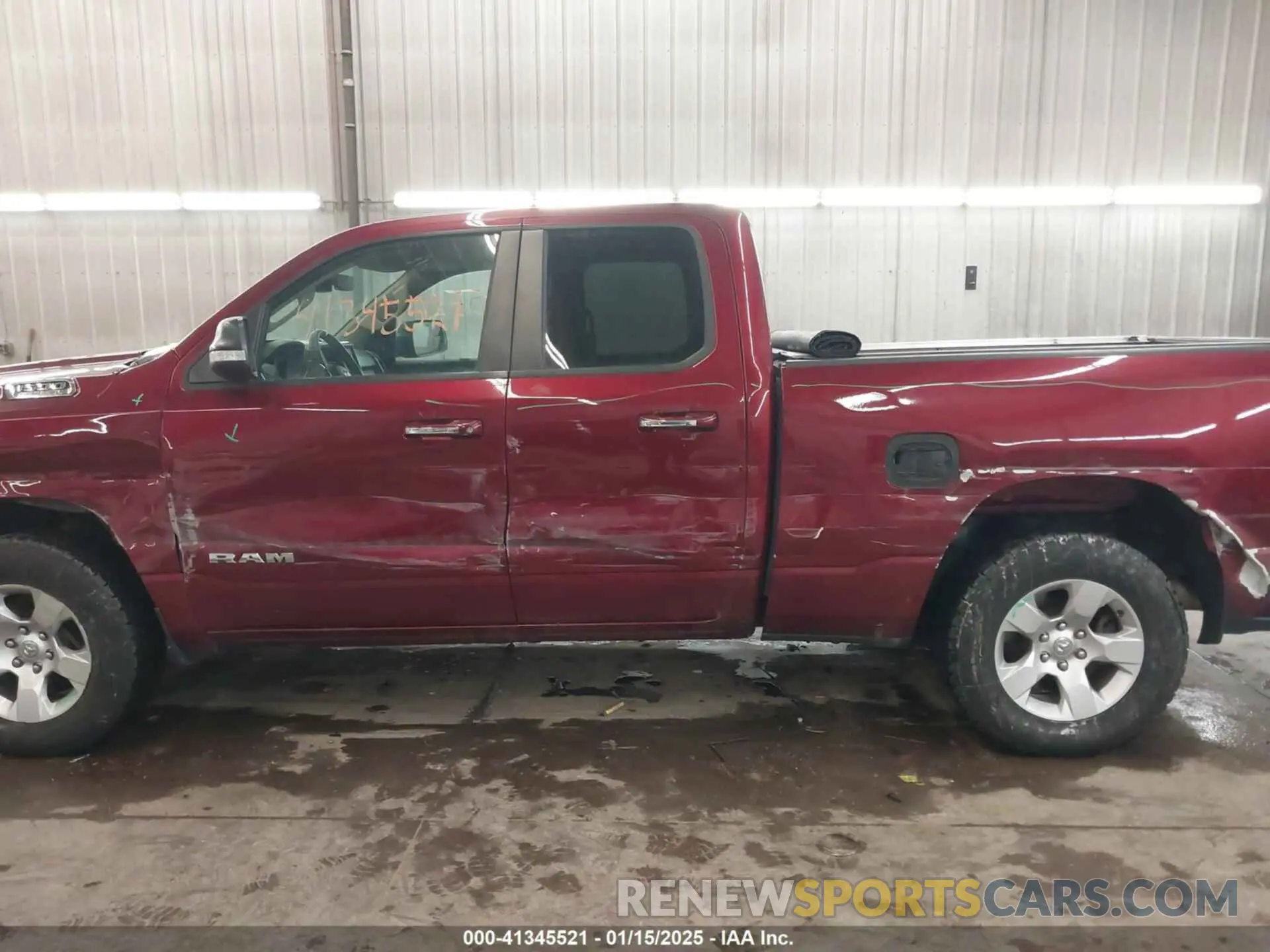 15 Photograph of a damaged car 1C6SRFBT6LN110557 RAM 1500 2020