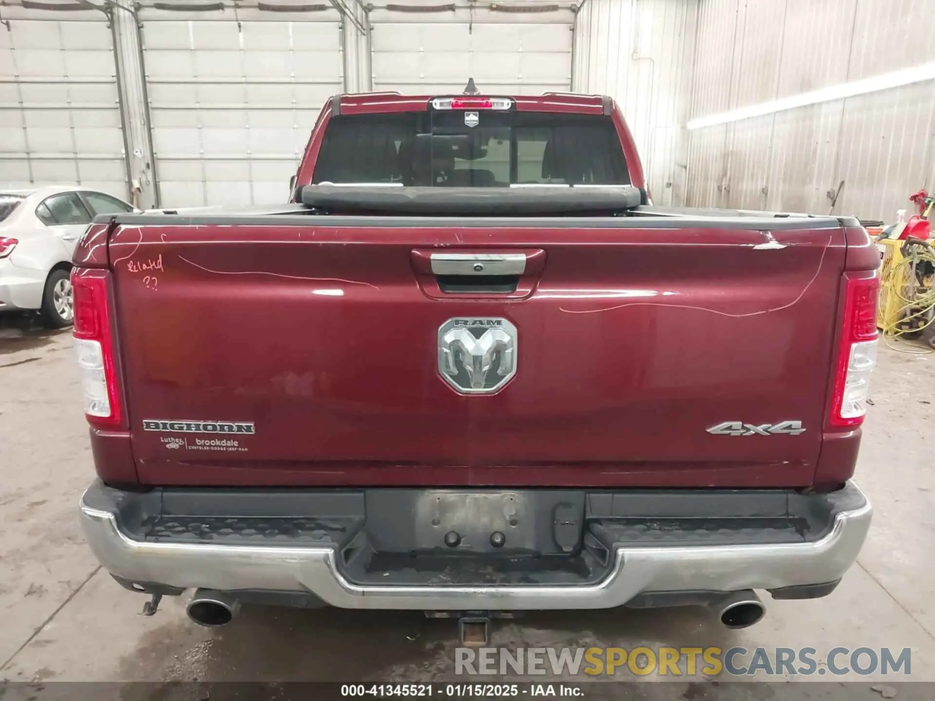 17 Photograph of a damaged car 1C6SRFBT6LN110557 RAM 1500 2020