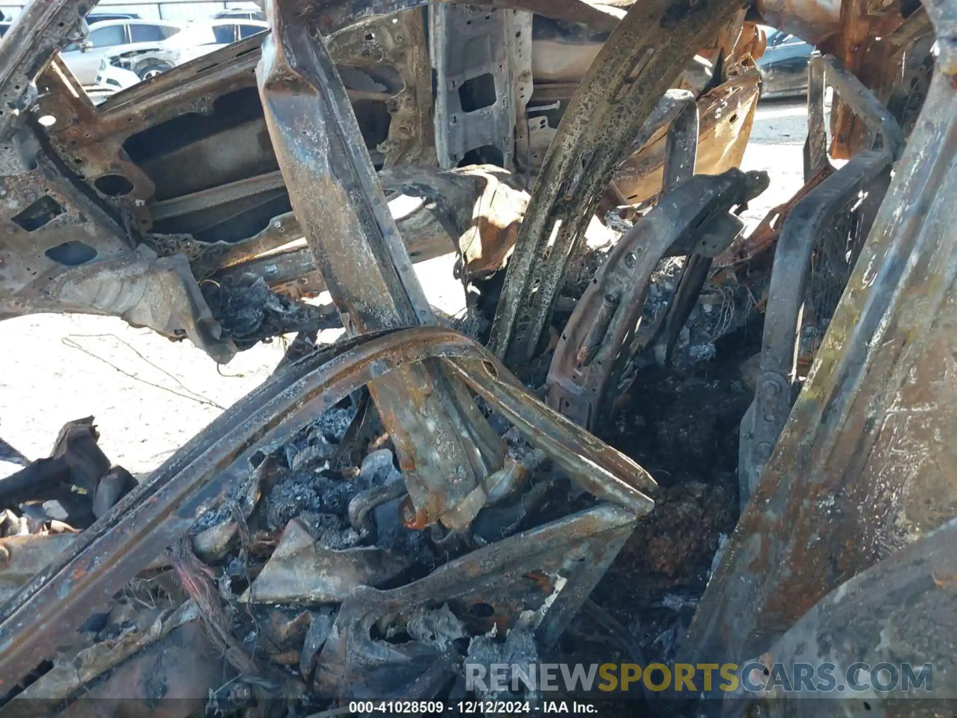 7 Photograph of a damaged car 1C6SRFBT7LN141946 RAM 1500 2020