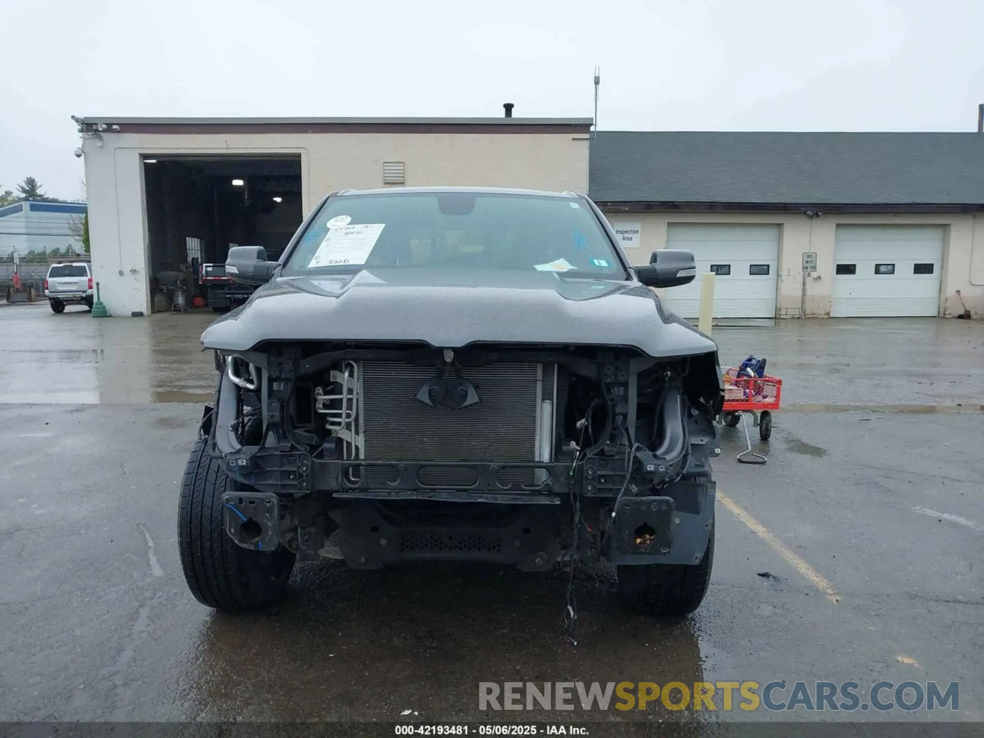 12 Photograph of a damaged car 1C6SRFBT9LN292321 RAM 1500 2020