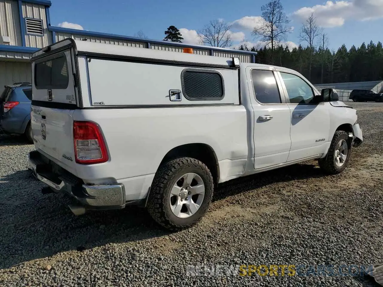 3 Photograph of a damaged car 1C6SRFBTXLN172933 RAM 1500 2020