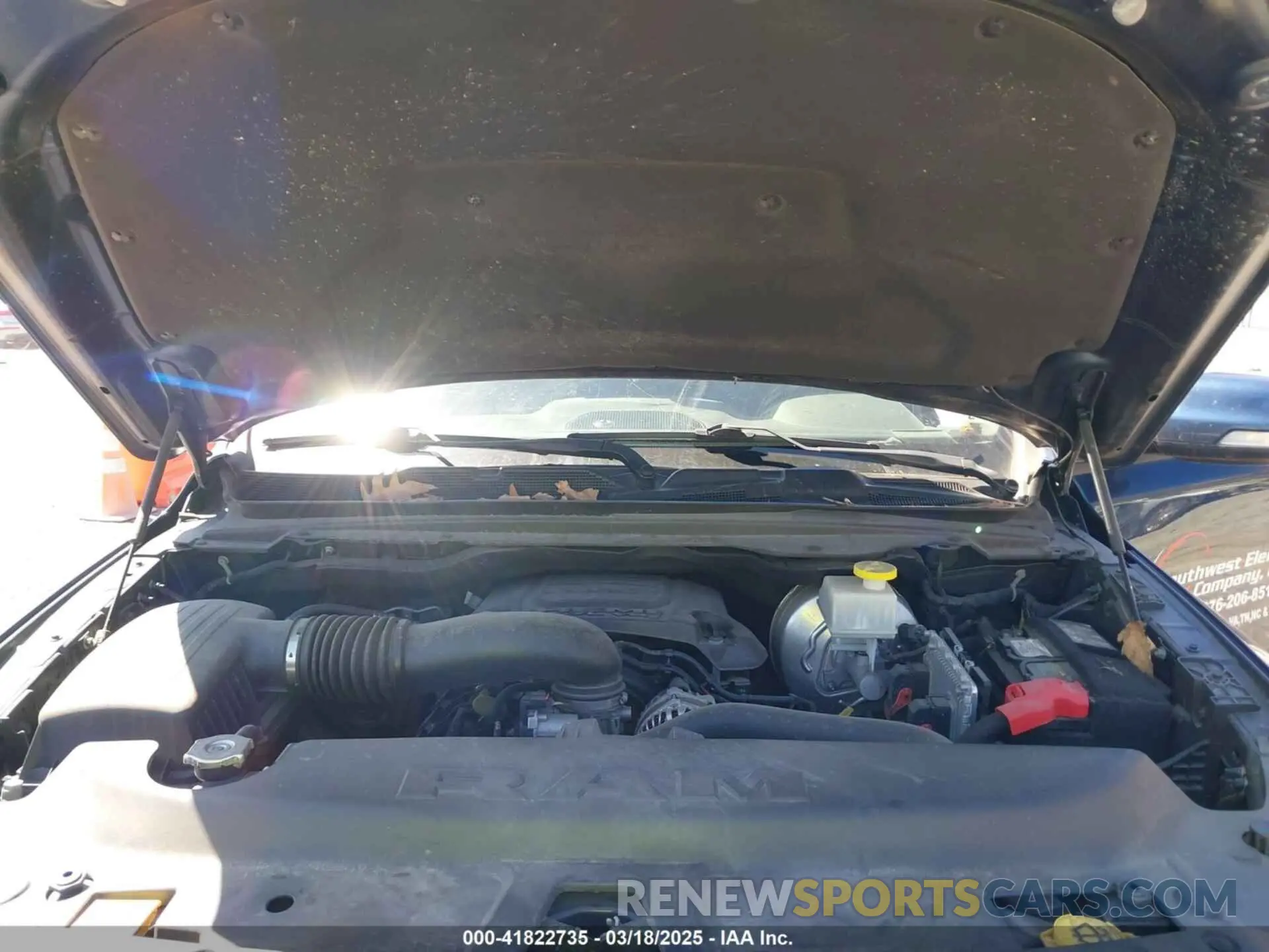 10 Photograph of a damaged car 1C6SRFBTXLN415091 RAM 1500 2020