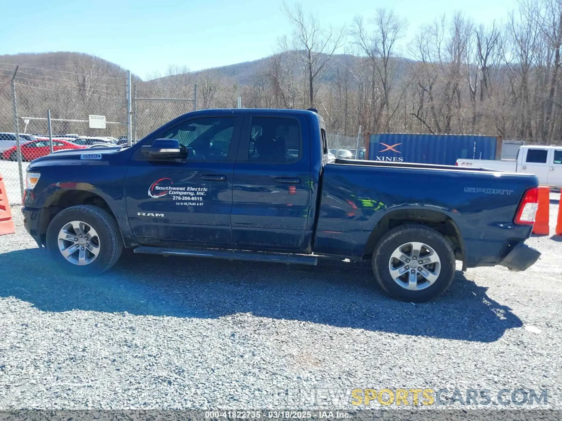 14 Photograph of a damaged car 1C6SRFBTXLN415091 RAM 1500 2020