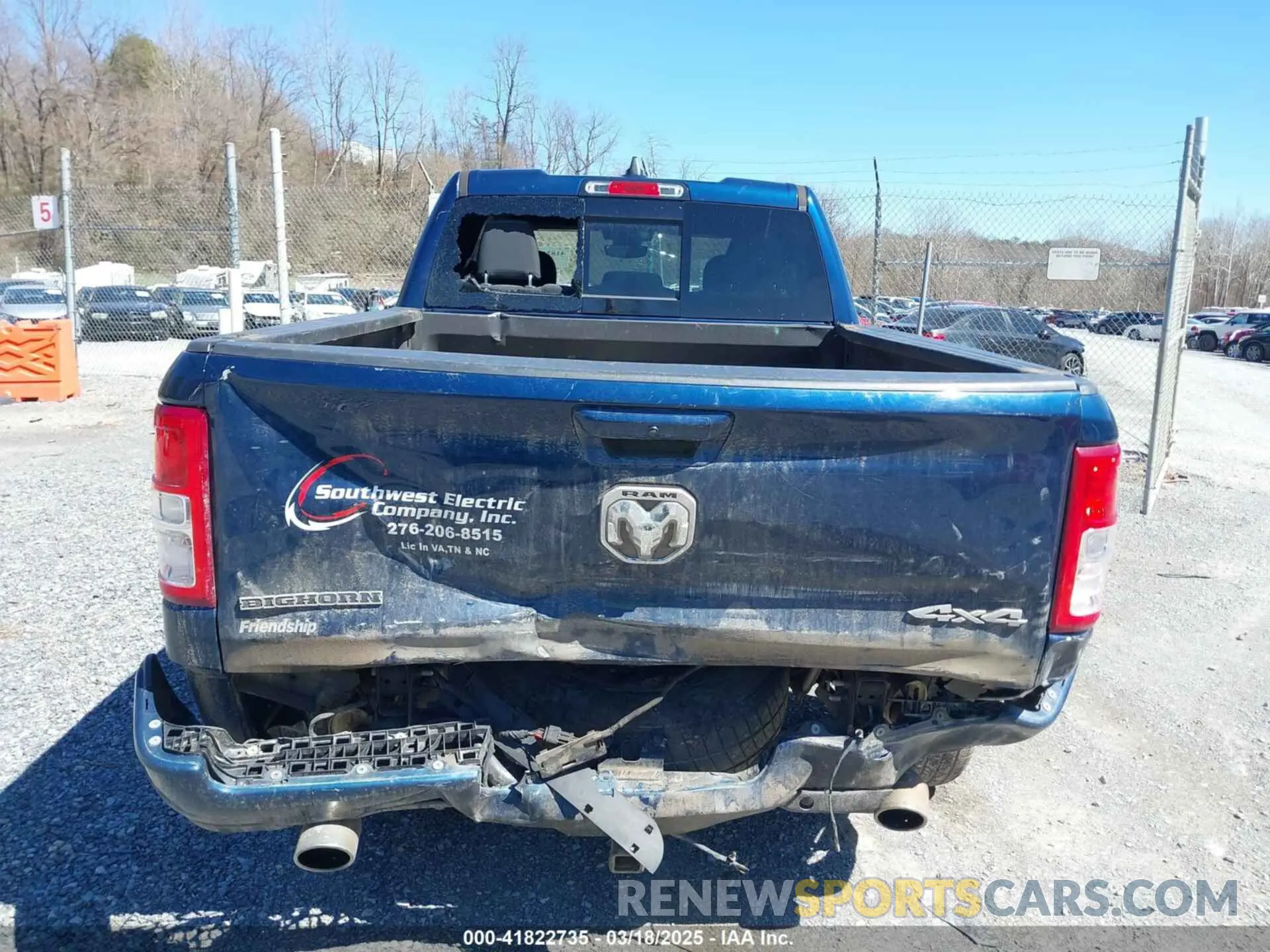 16 Photograph of a damaged car 1C6SRFBTXLN415091 RAM 1500 2020