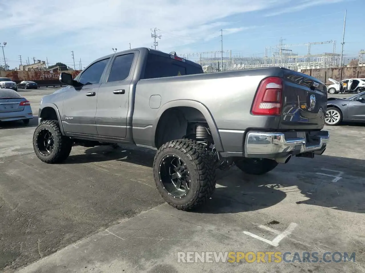 2 Photograph of a damaged car 1C6SRFDT1LN263036 RAM 1500 2020