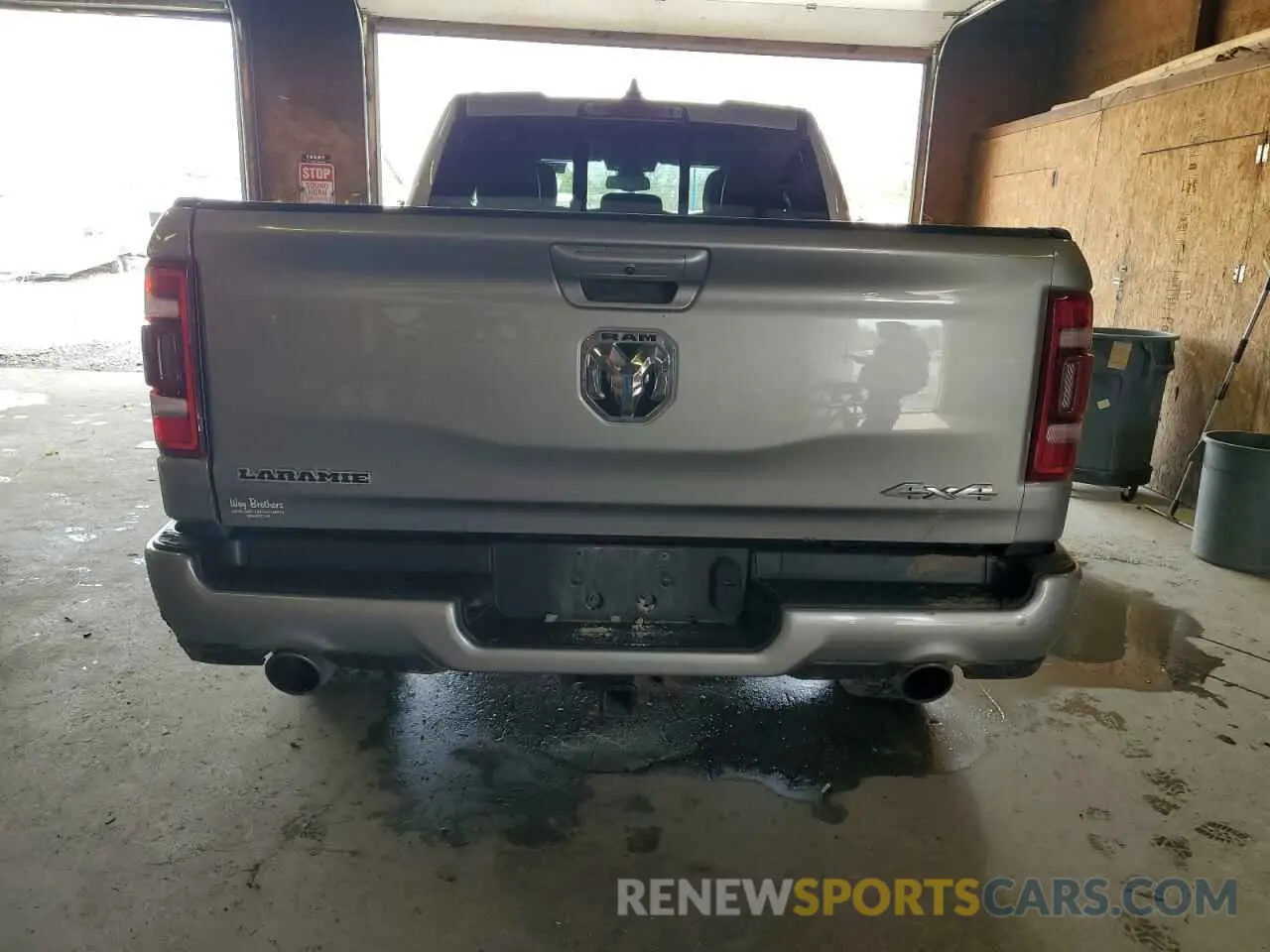 6 Photograph of a damaged car 1C6SRFDT5LN164297 RAM 1500 2020