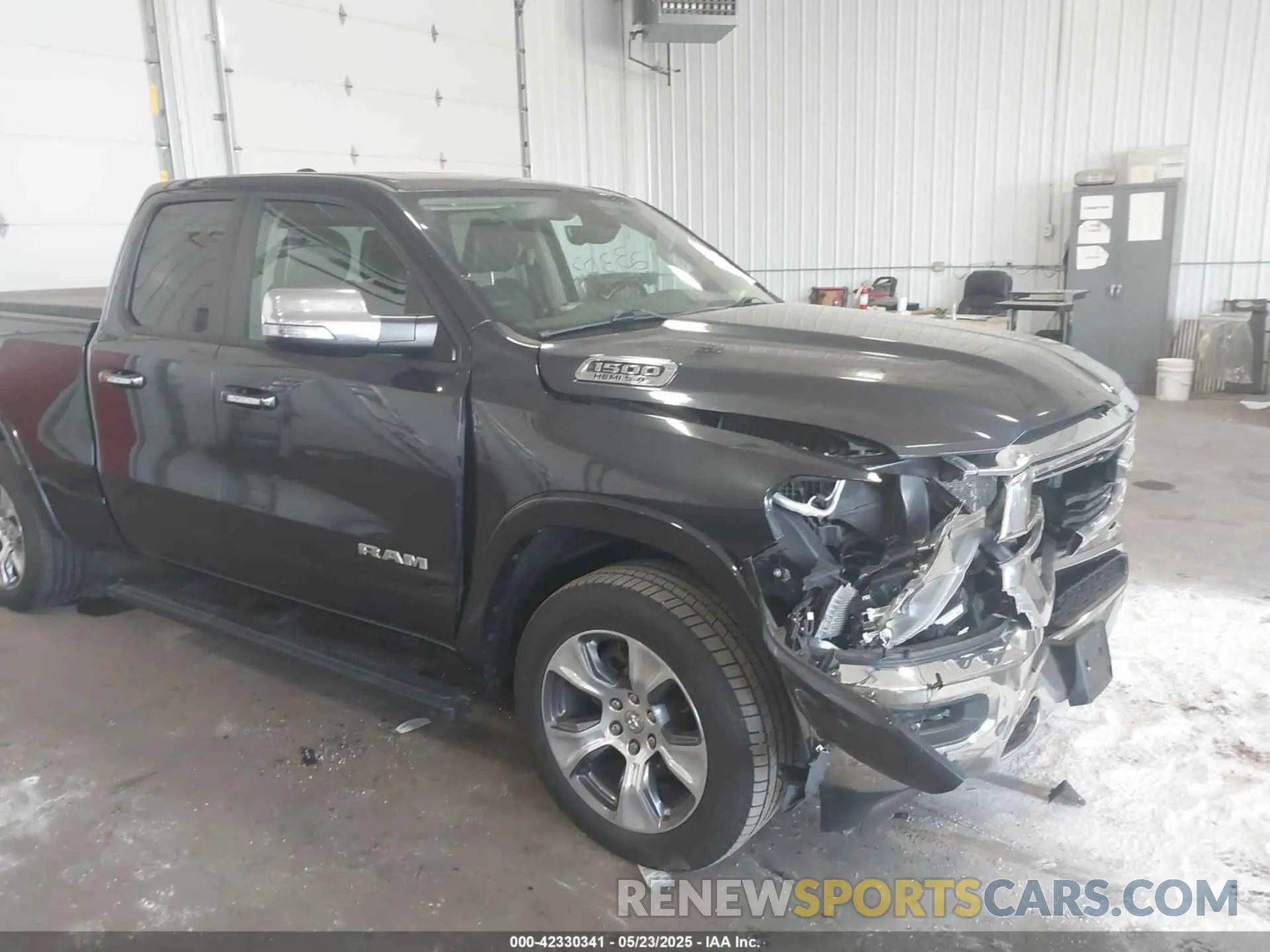 6 Photograph of a damaged car 1C6SRFDT7LN142009 RAM 1500 2020