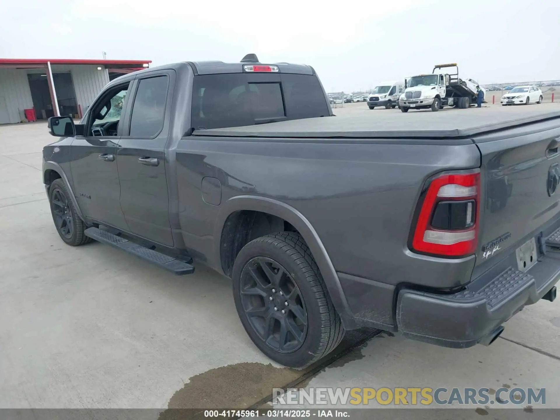 3 Photograph of a damaged car 1C6SRFDT7LN338872 RAM 1500 2020