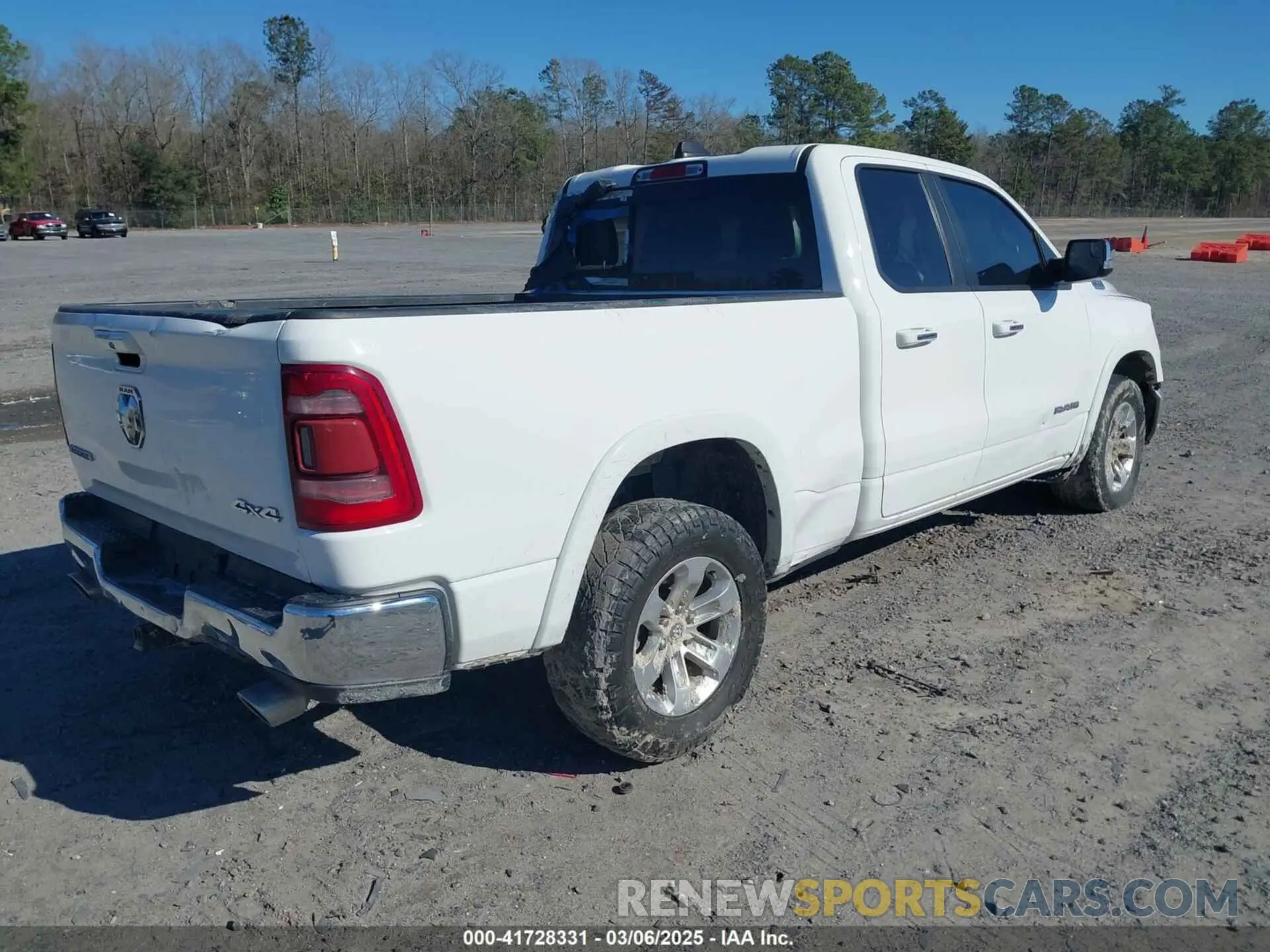 4 Photograph of a damaged car 1C6SRFDT8LN281291 RAM 1500 2020