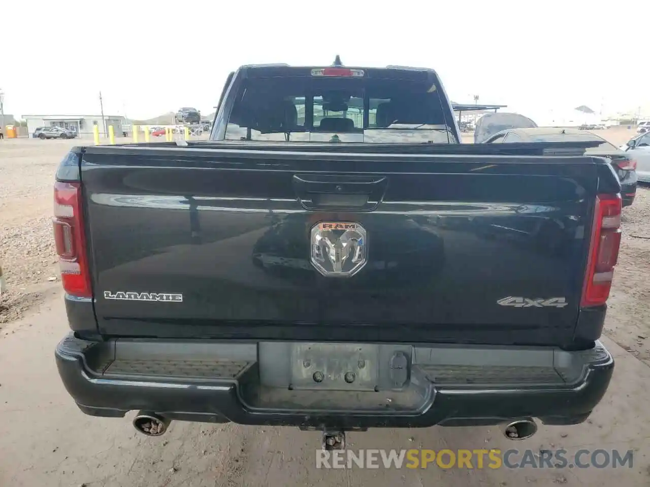 6 Photograph of a damaged car 1C6SRFDT9LN162021 RAM 1500 2020