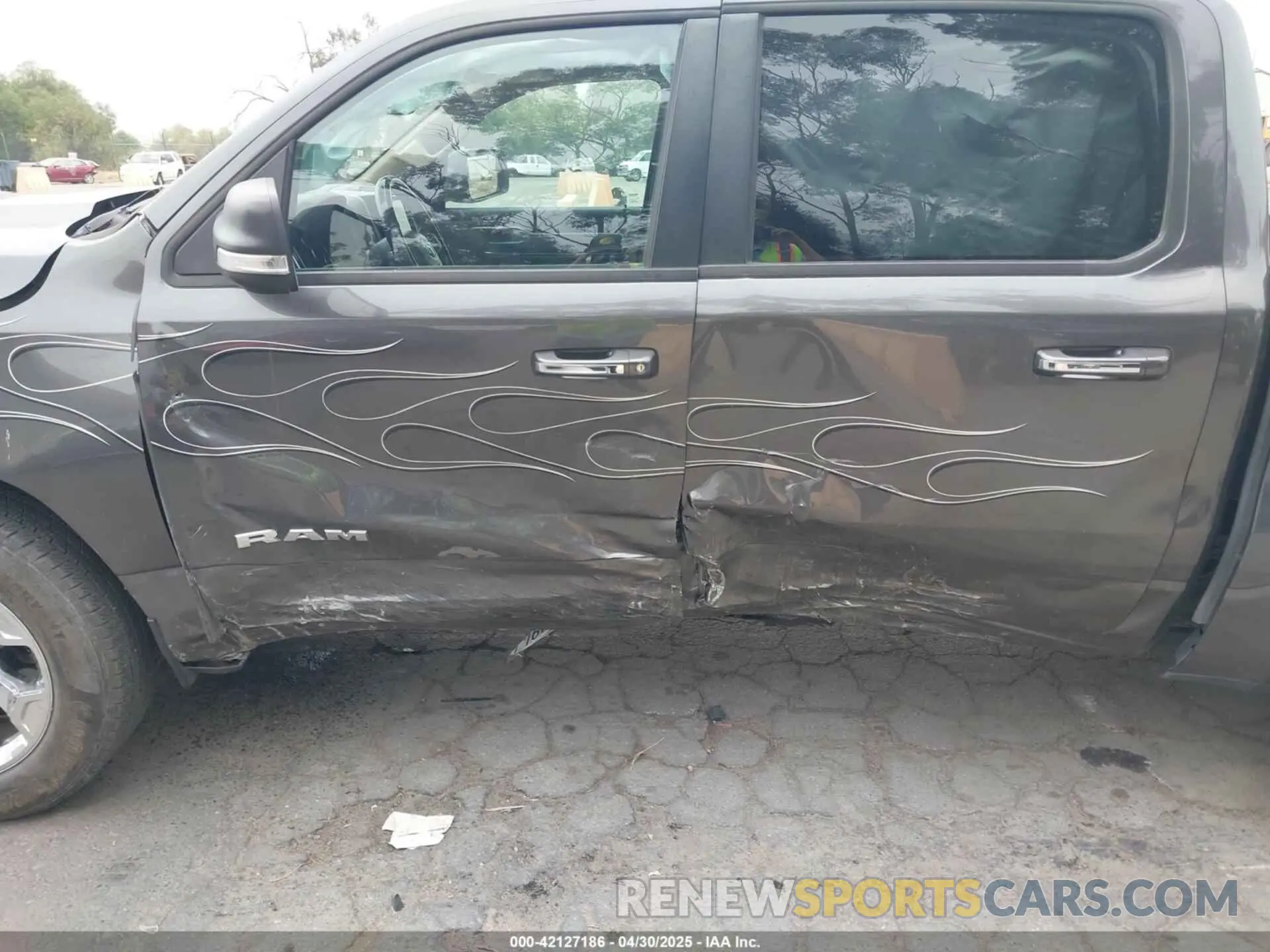 17 Photograph of a damaged car 1C6SRFFM0LN248291 RAM 1500 2020