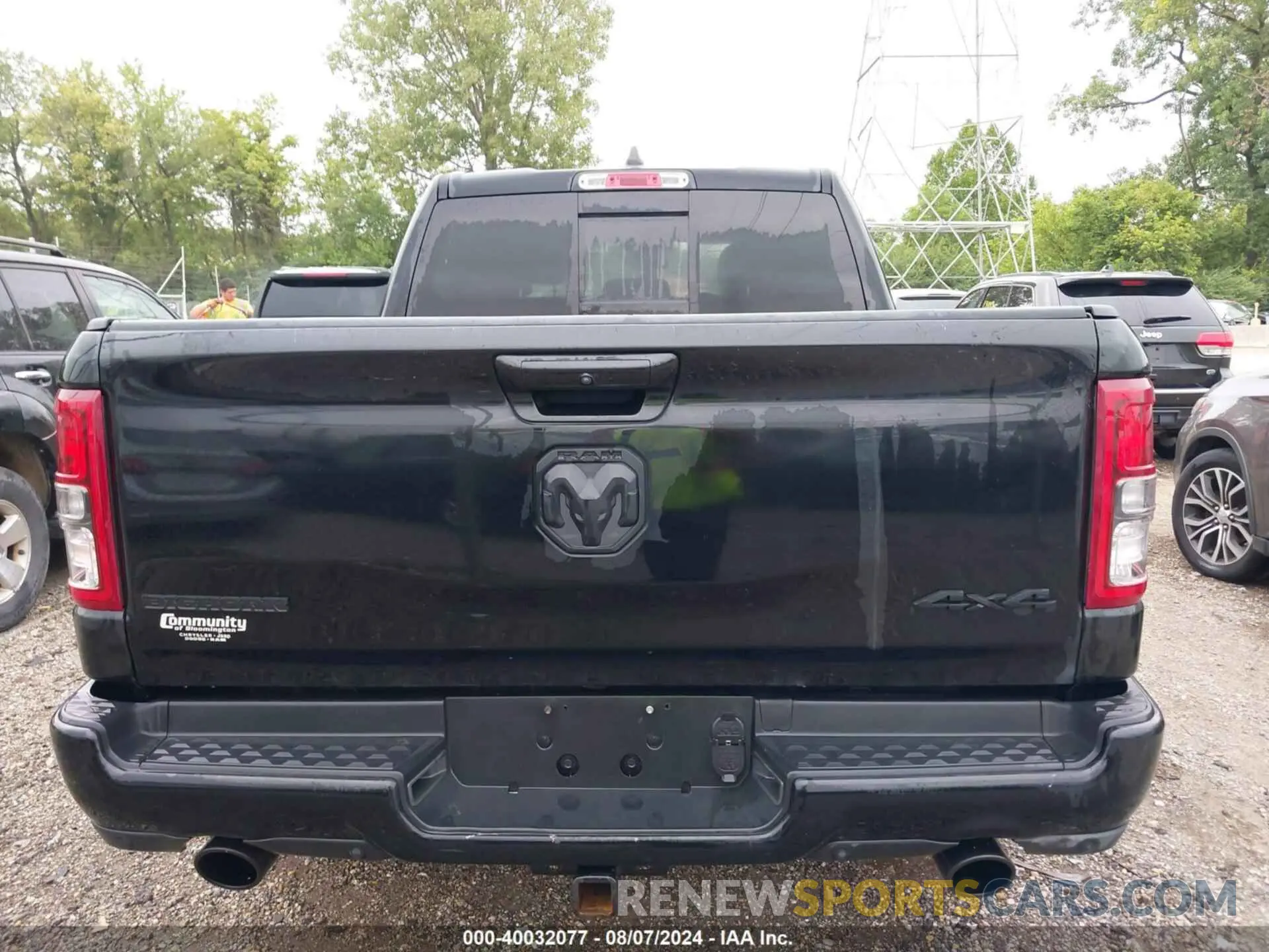 16 Photograph of a damaged car 1C6SRFFT0LN216433 RAM 1500 2020