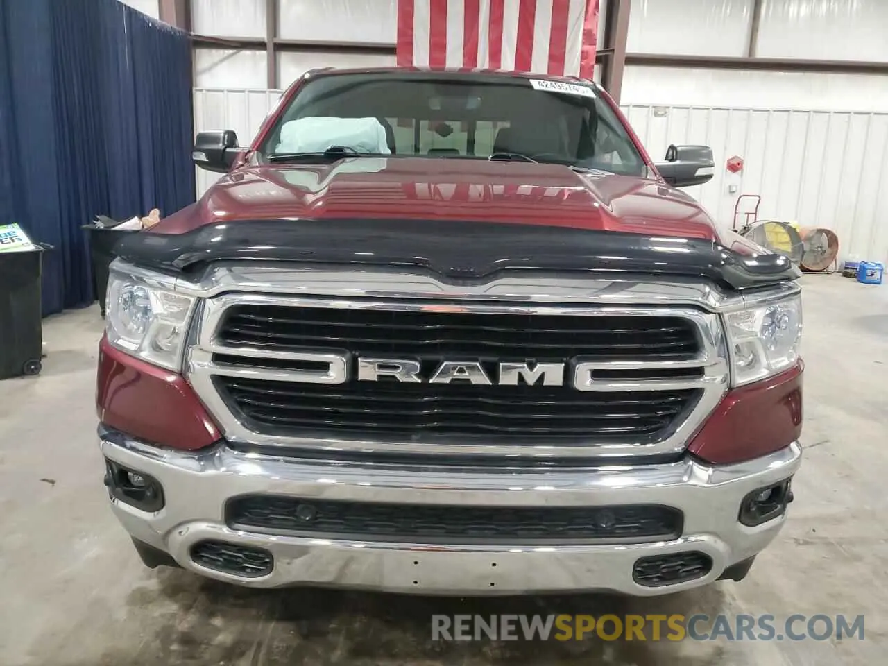 5 Photograph of a damaged car 1C6SRFFT0LN390924 RAM 1500 2020