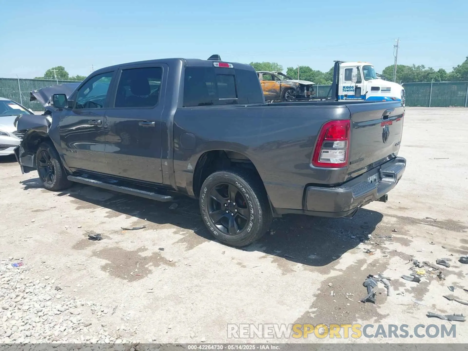 3 Photograph of a damaged car 1C6SRFFT1LN328030 RAM 1500 2020