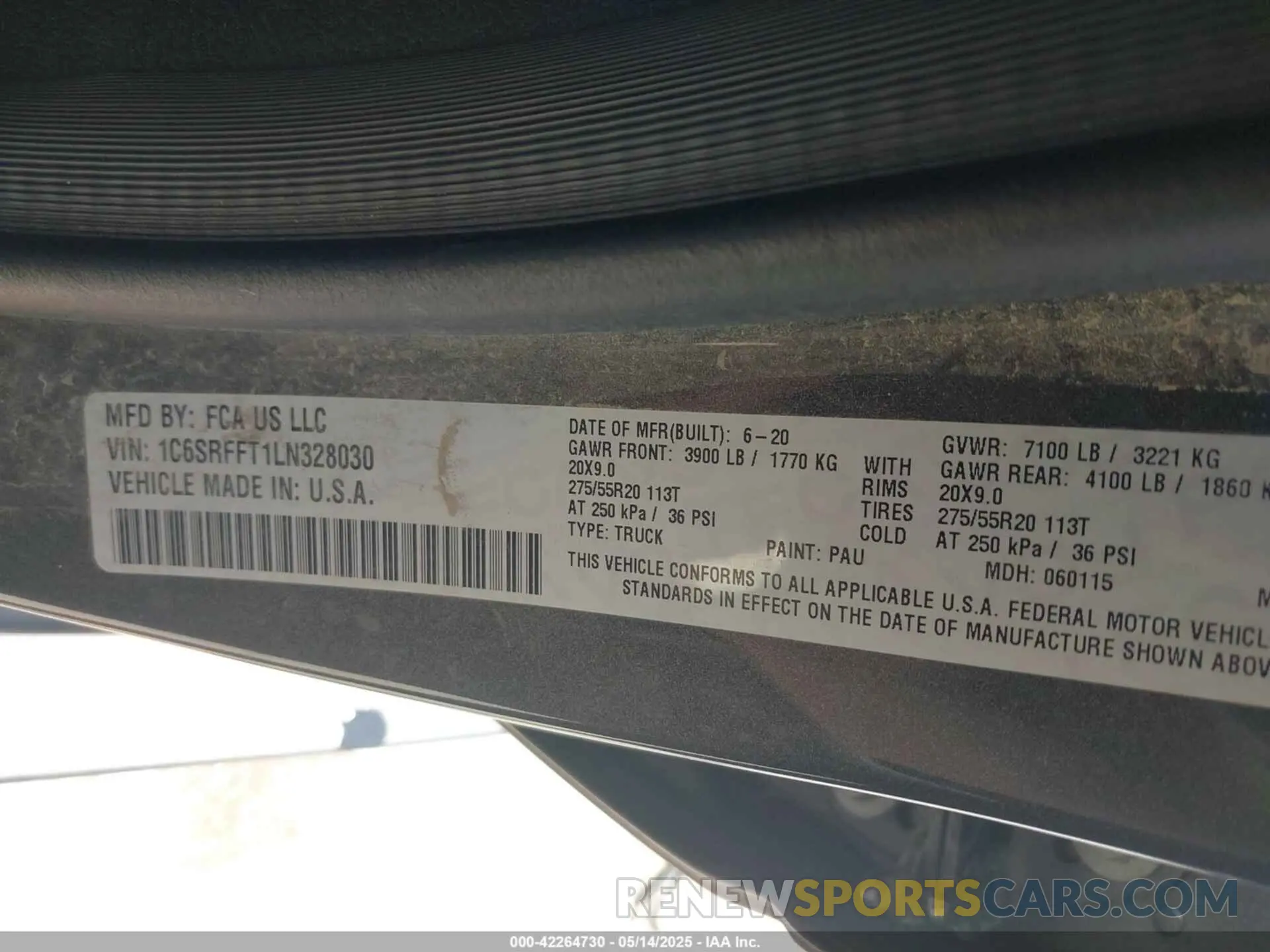 9 Photograph of a damaged car 1C6SRFFT1LN328030 RAM 1500 2020