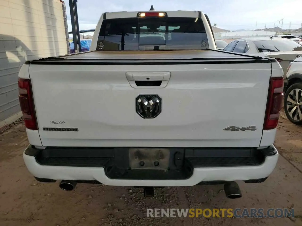 6 Photograph of a damaged car 1C6SRFFT1LN393444 RAM 1500 2020