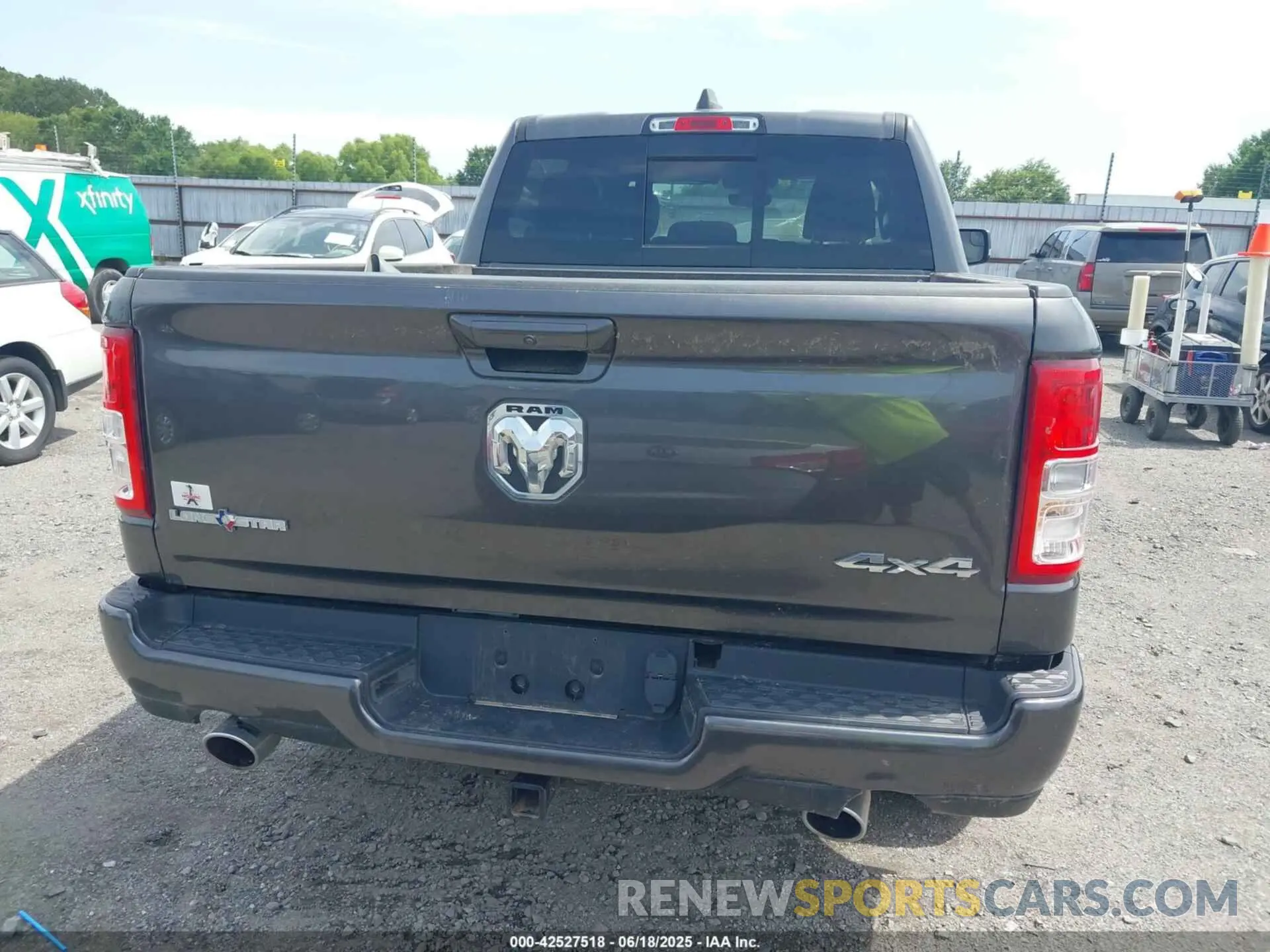 16 Photograph of a damaged car 1C6SRFFT2LN103468 RAM 1500 2020