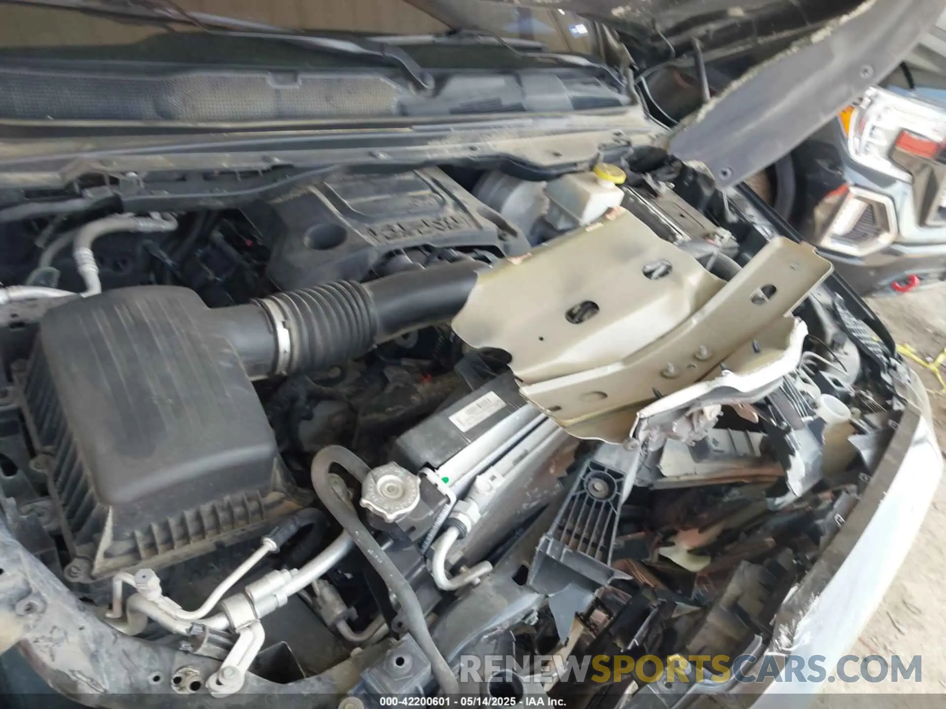 10 Photograph of a damaged car 1C6SRFFT2LN206860 RAM 1500 2020