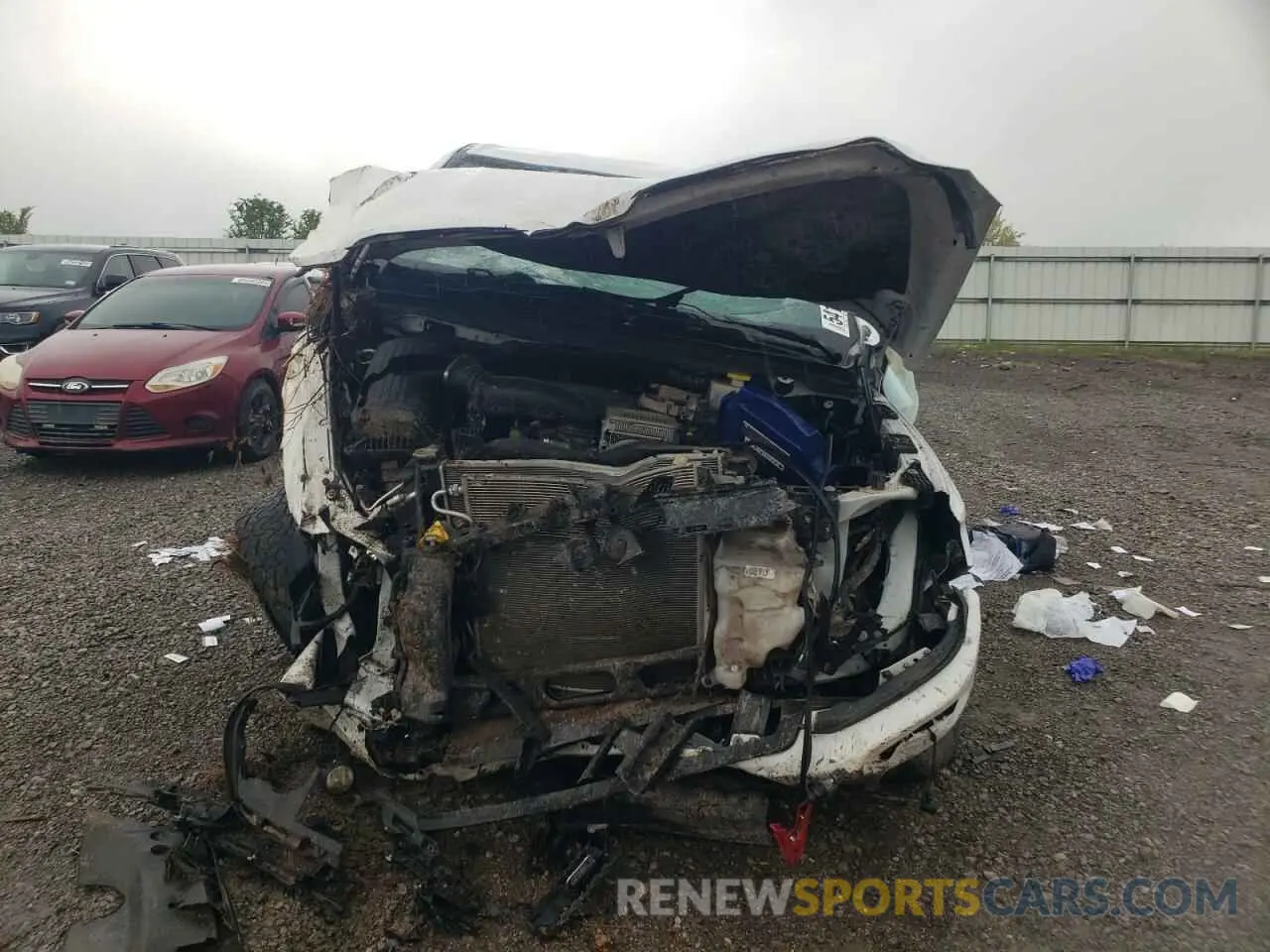 5 Photograph of a damaged car 1C6SRFFT2LN385269 RAM 1500 2020