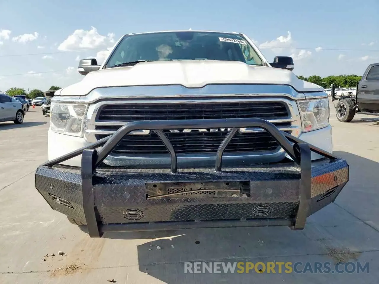 5 Photograph of a damaged car 1C6SRFFT3LN252018 RAM 1500 2020