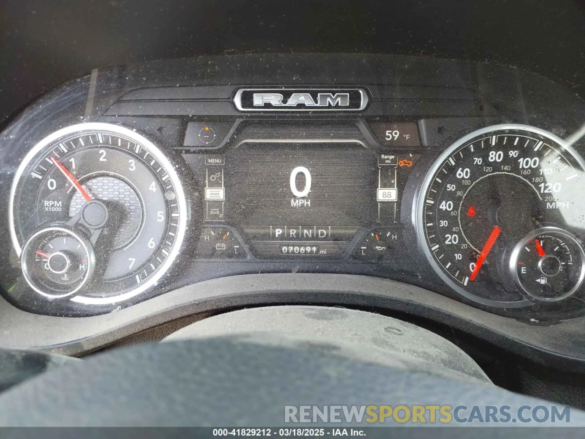 7 Photograph of a damaged car 1C6SRFFT3LN347291 RAM 1500 2020