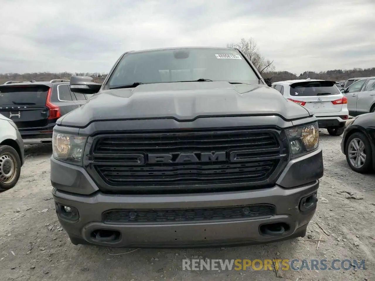 5 Photograph of a damaged car 1C6SRFFT3LN365404 RAM 1500 2020
