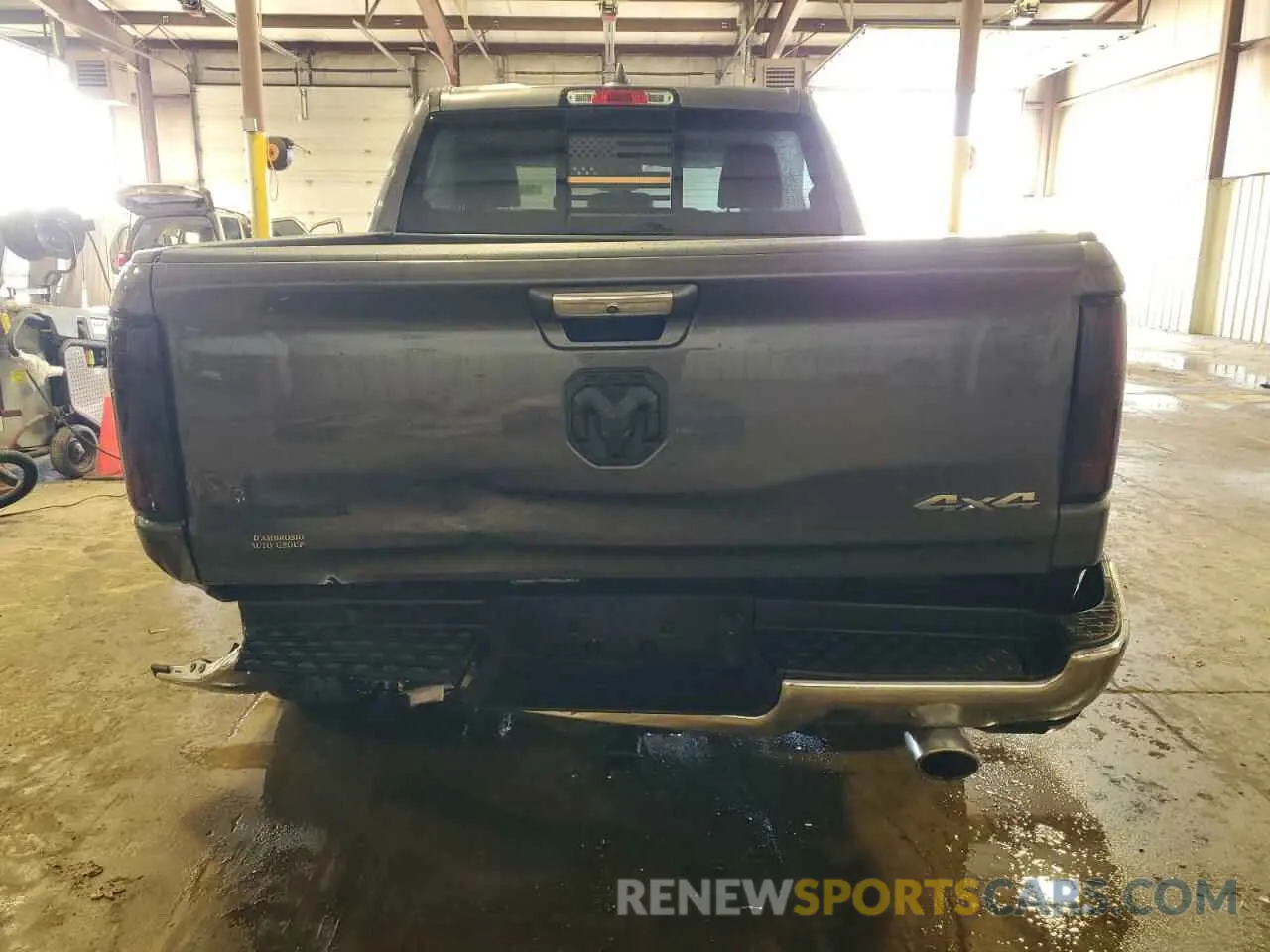 6 Photograph of a damaged car 1C6SRFFT4LN140098 RAM 1500 2020