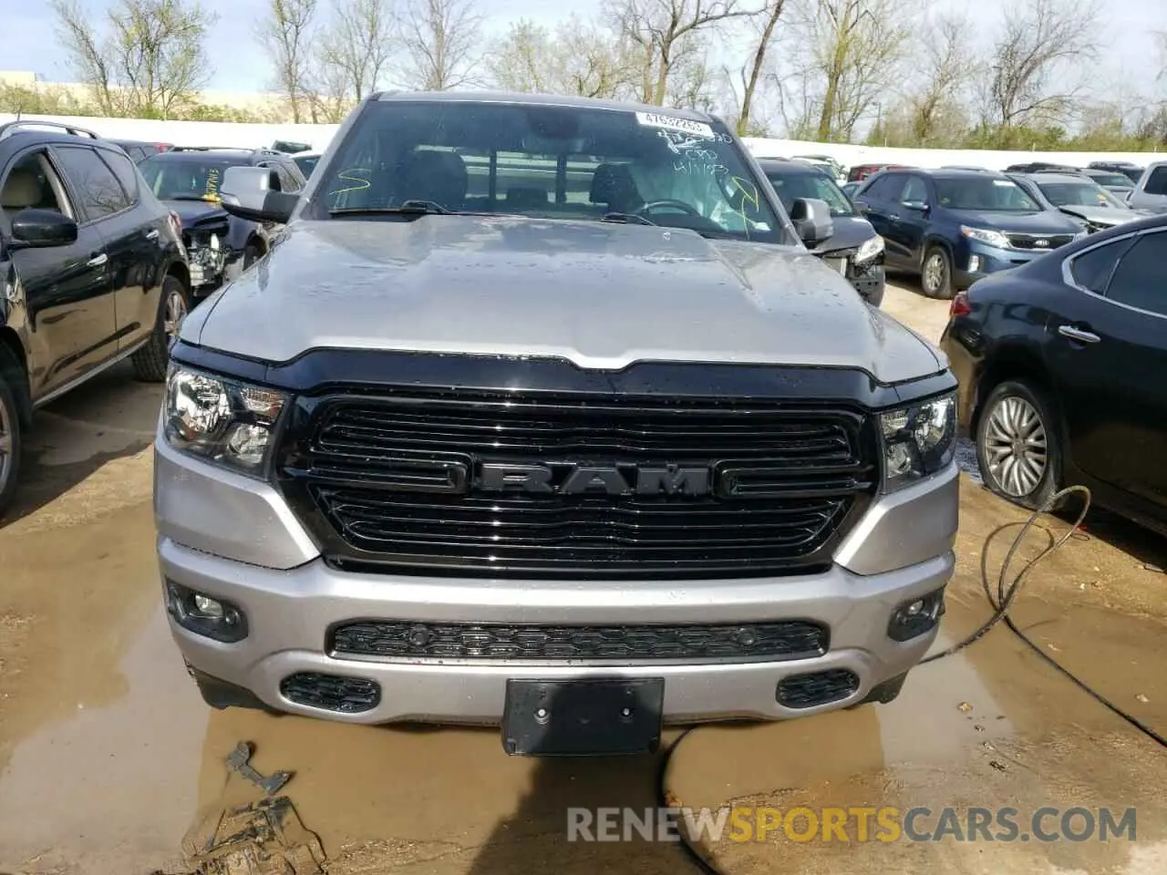 5 Photograph of a damaged car 1C6SRFFT4LN159377 RAM 1500 2020