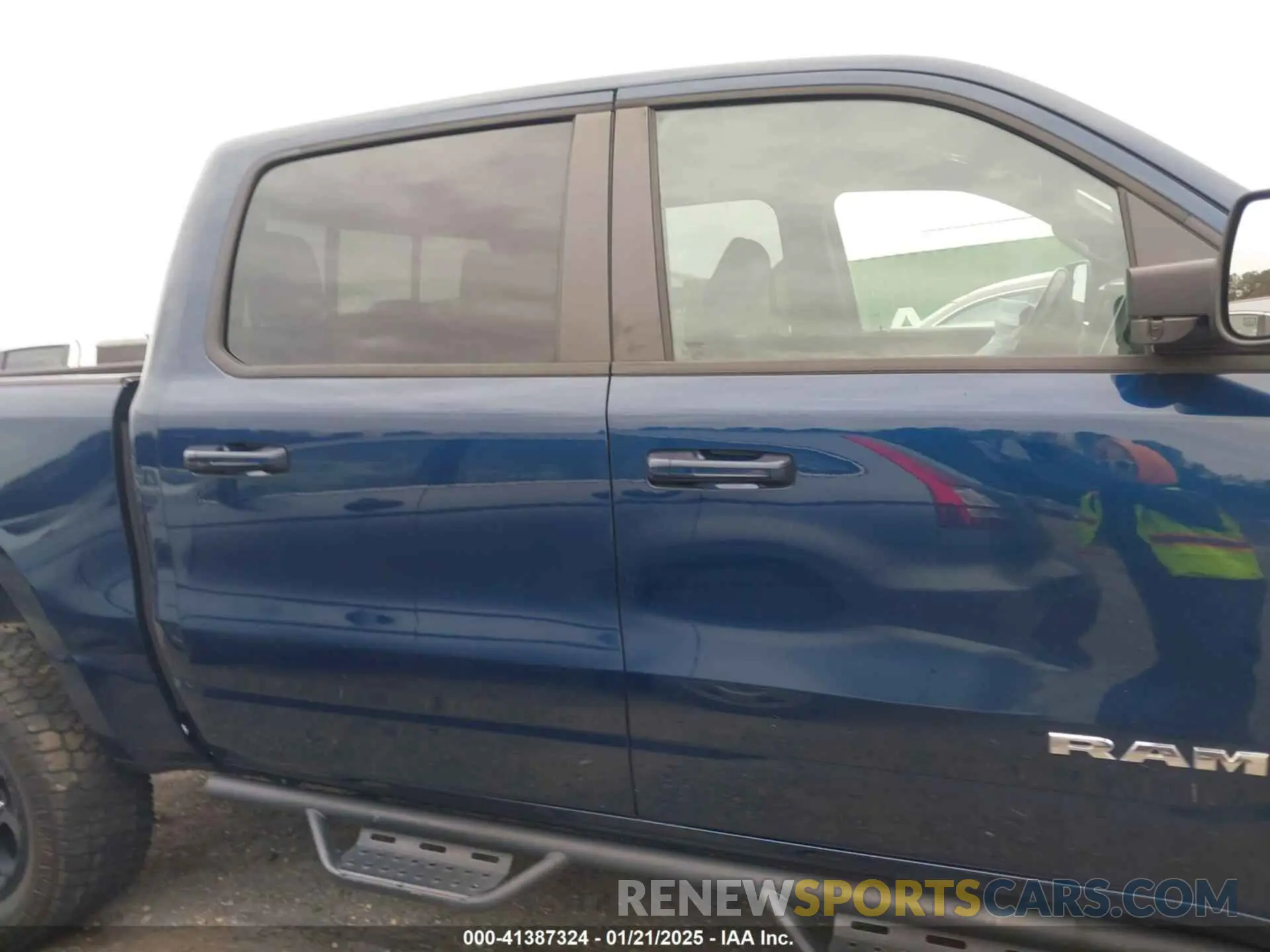 14 Photograph of a damaged car 1C6SRFFT4LN284329 RAM 1500 2020