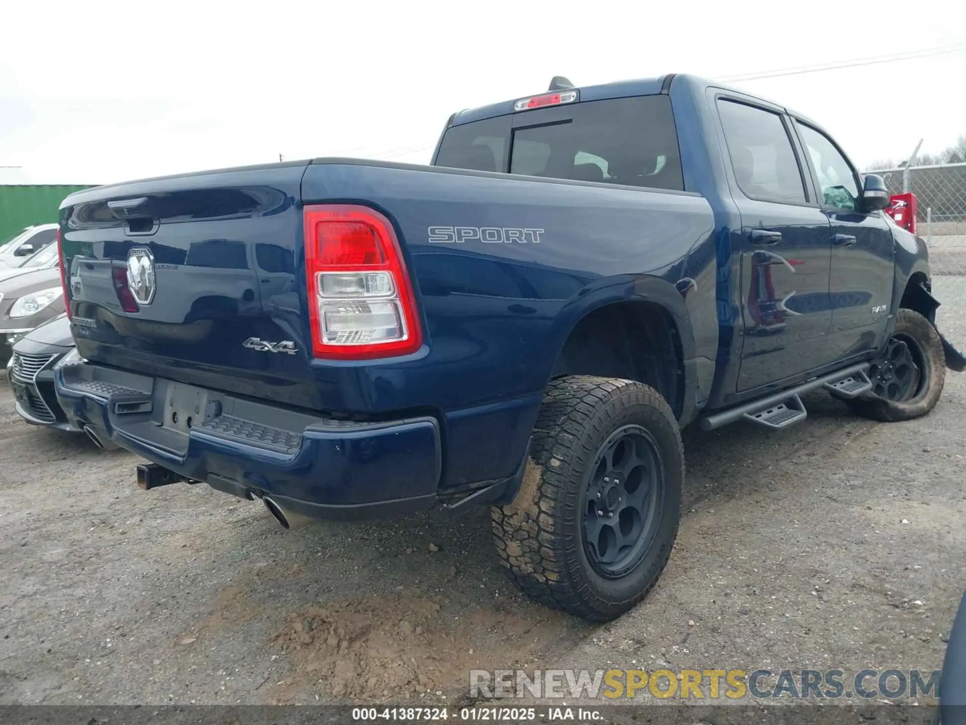 4 Photograph of a damaged car 1C6SRFFT4LN284329 RAM 1500 2020