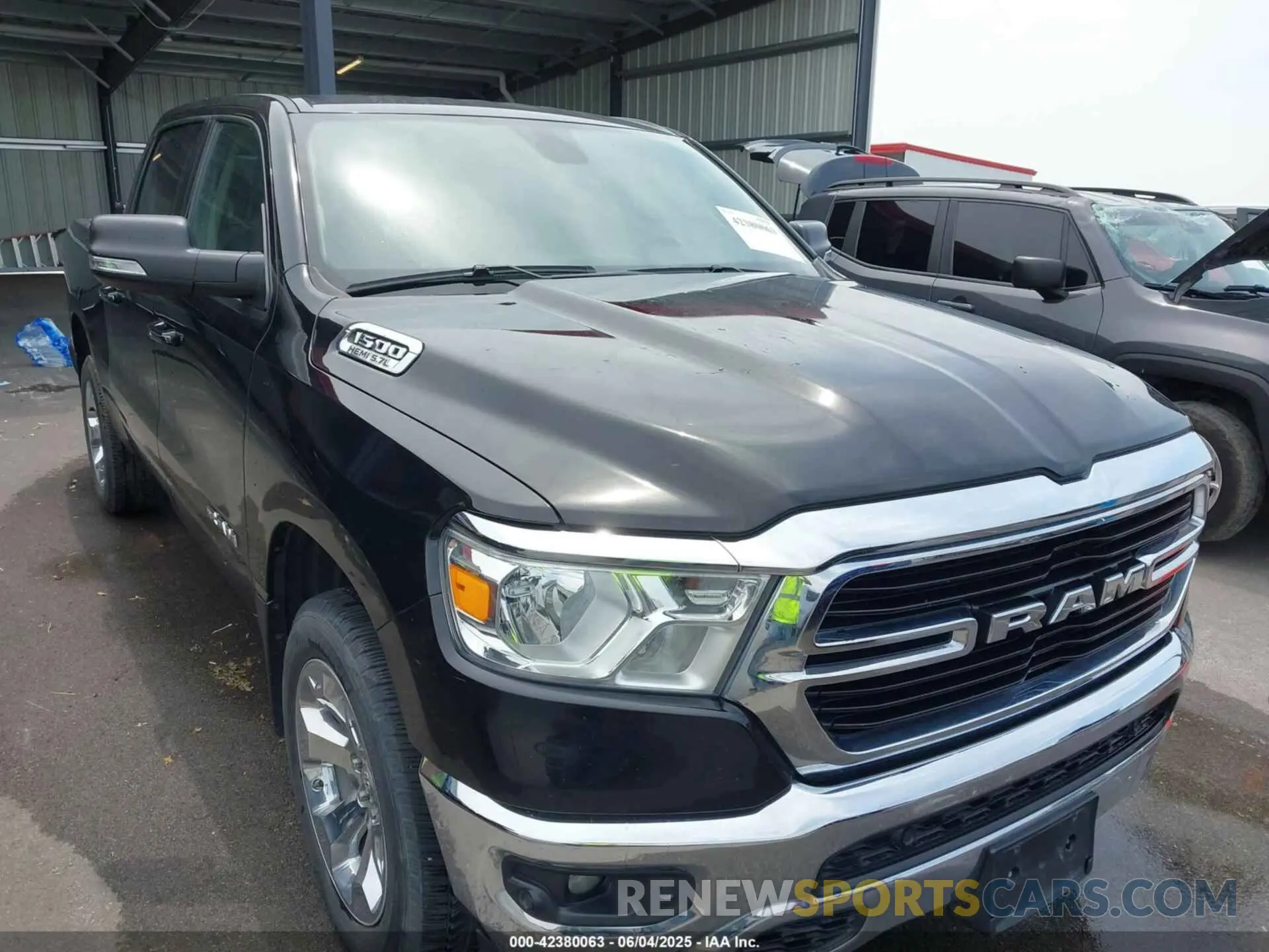 6 Photograph of a damaged car 1C6SRFFT5LN394113 RAM 1500 2020