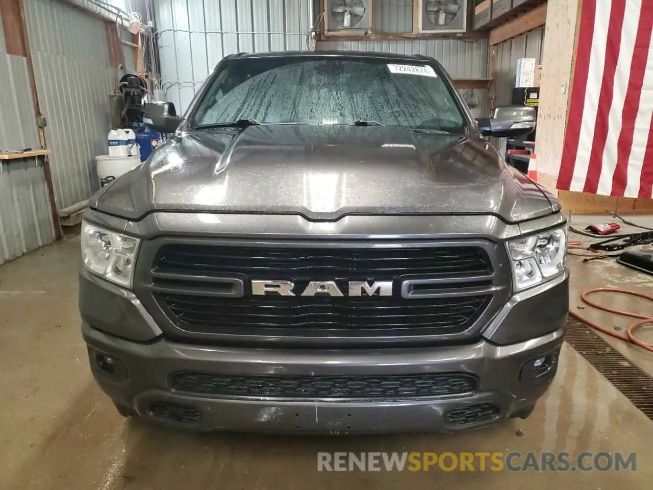5 Photograph of a damaged car 1C6SRFFT6LN111315 RAM 1500 2020
