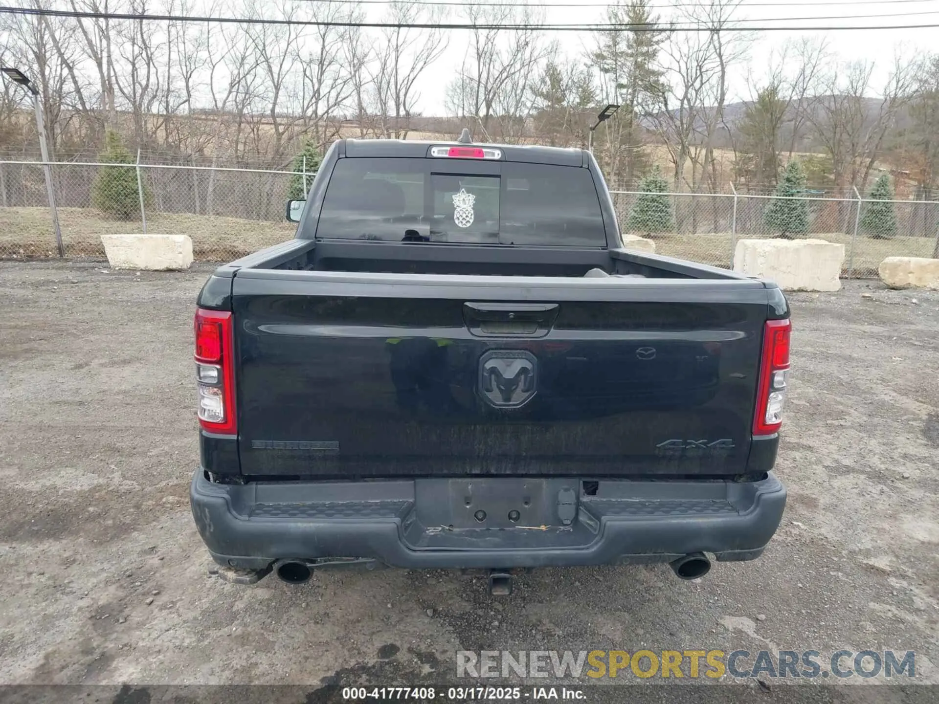 17 Photograph of a damaged car 1C6SRFFT6LN183373 RAM 1500 2020