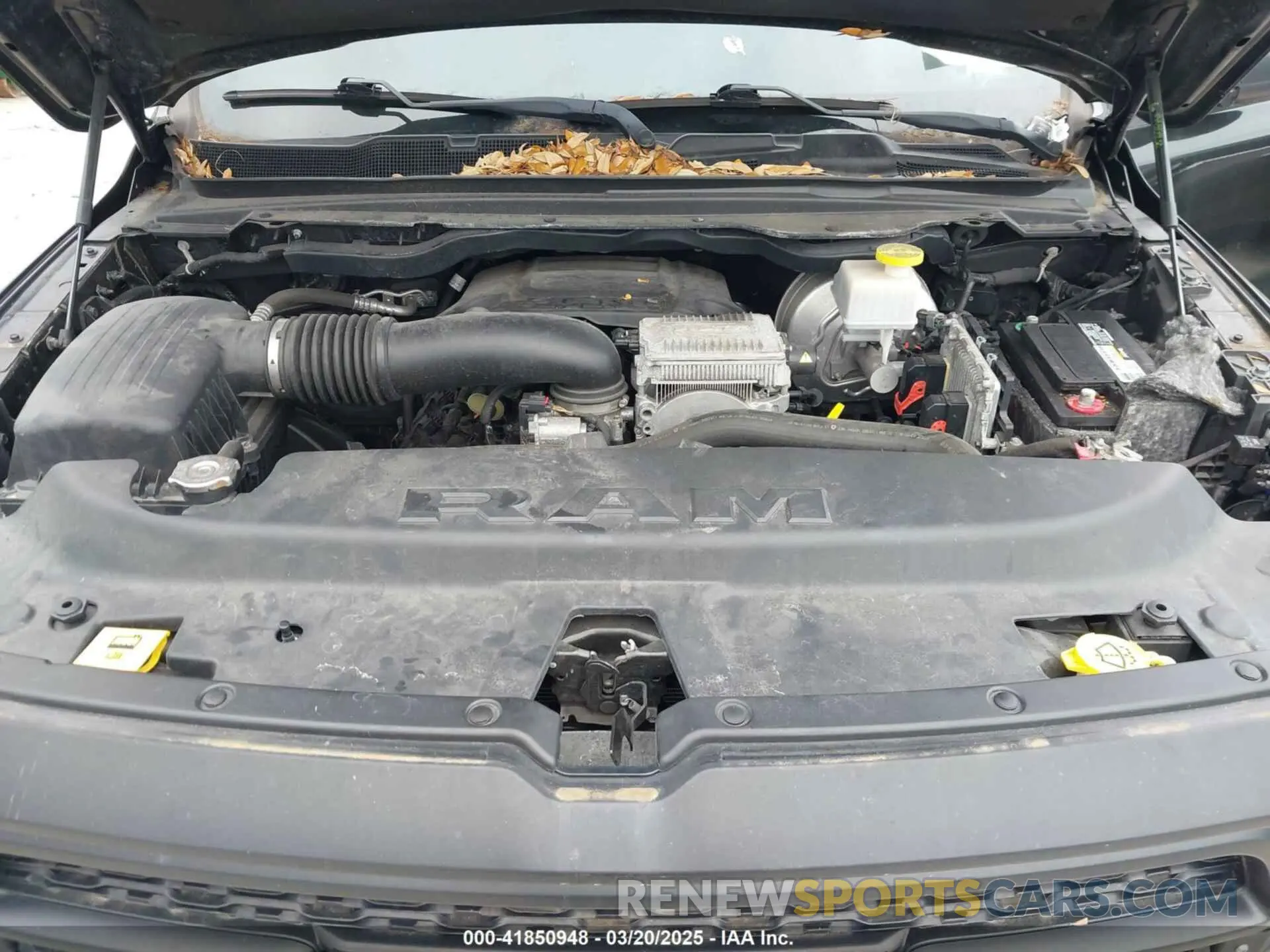 10 Photograph of a damaged car 1C6SRFFT6LN285109 RAM 1500 2020