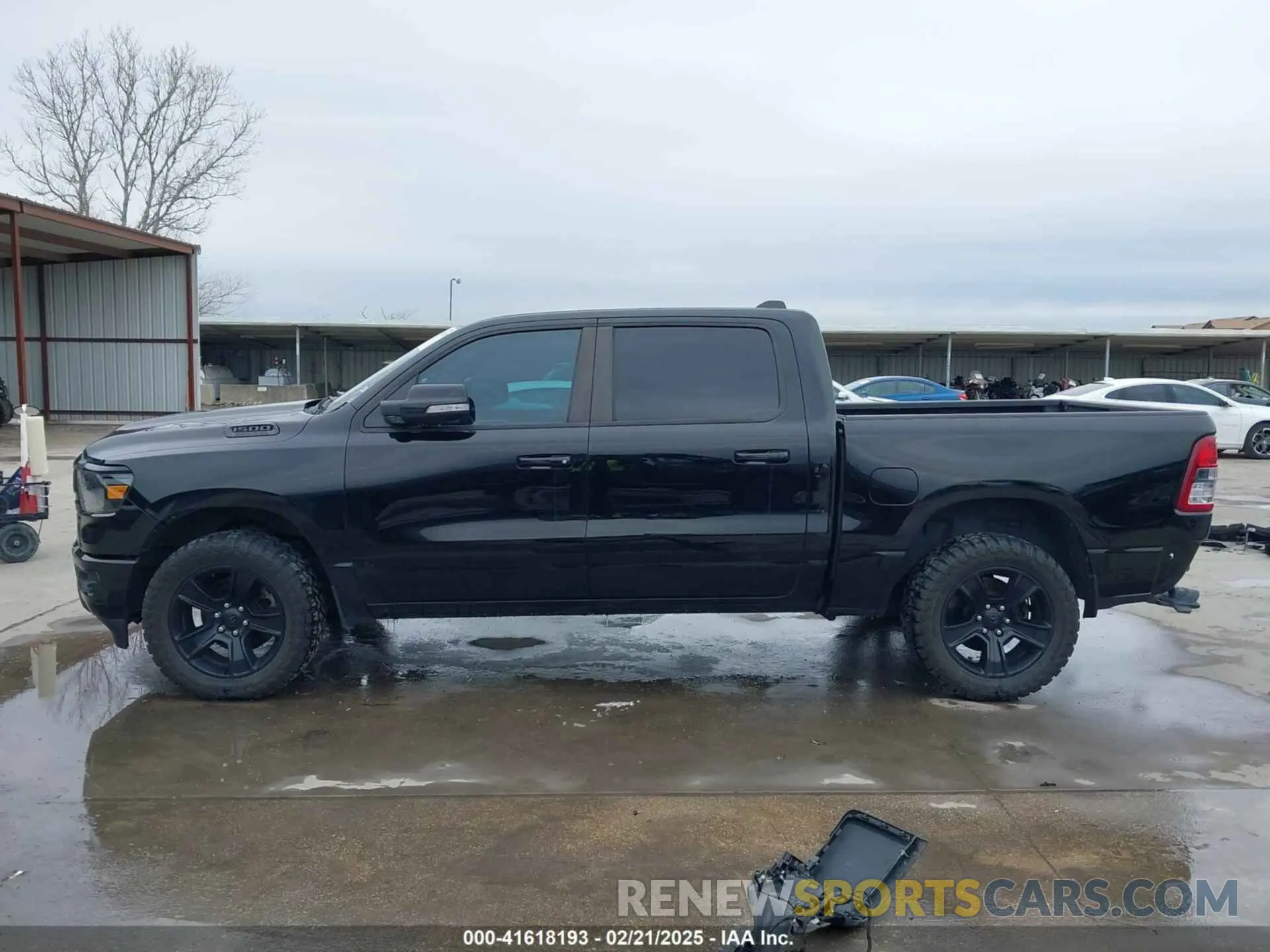 15 Photograph of a damaged car 1C6SRFFT6LN323129 RAM 1500 2020