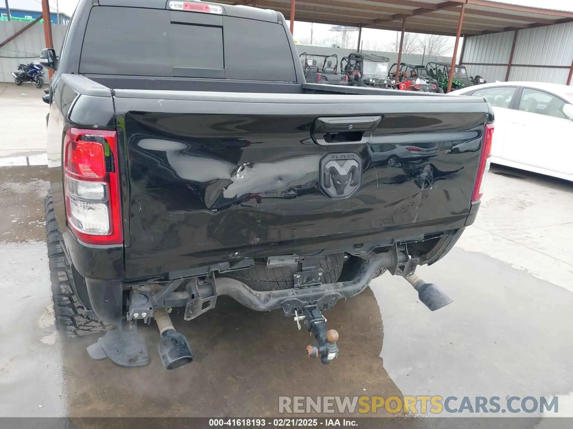 6 Photograph of a damaged car 1C6SRFFT6LN323129 RAM 1500 2020