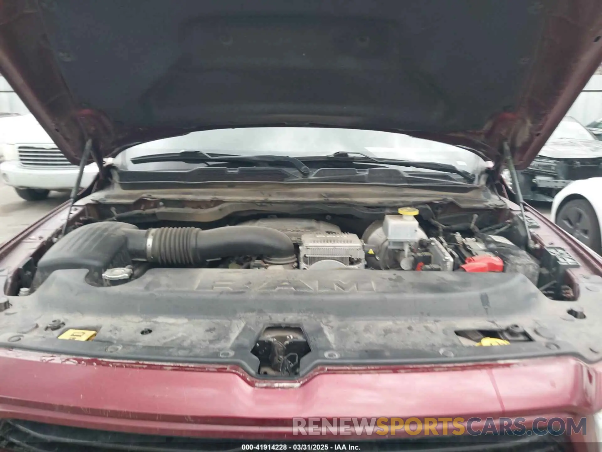 10 Photograph of a damaged car 1C6SRFFT6LN329738 RAM 1500 2020